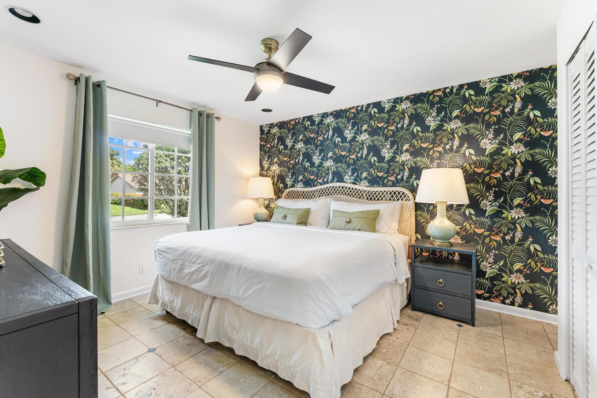 DEXTERS SUB IN - Residential