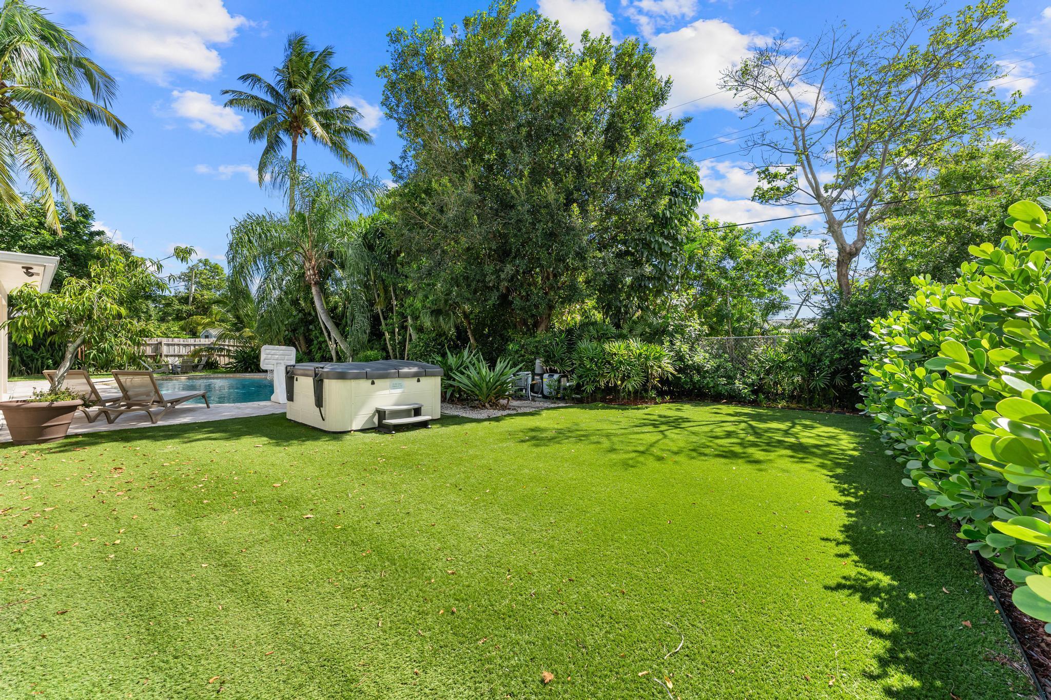 DEXTERS SUB IN - Residential