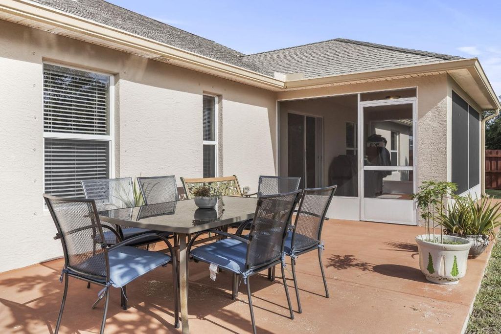 Photo of 1826 SE North Buttonwood Drive, Port Saint Lucie, FL 34952 (MLS # R10952975)