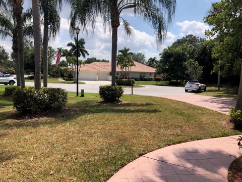 Single Family Residence in Port St Lucie FL 1698 Mockingbird Drive Dr 7.jpg