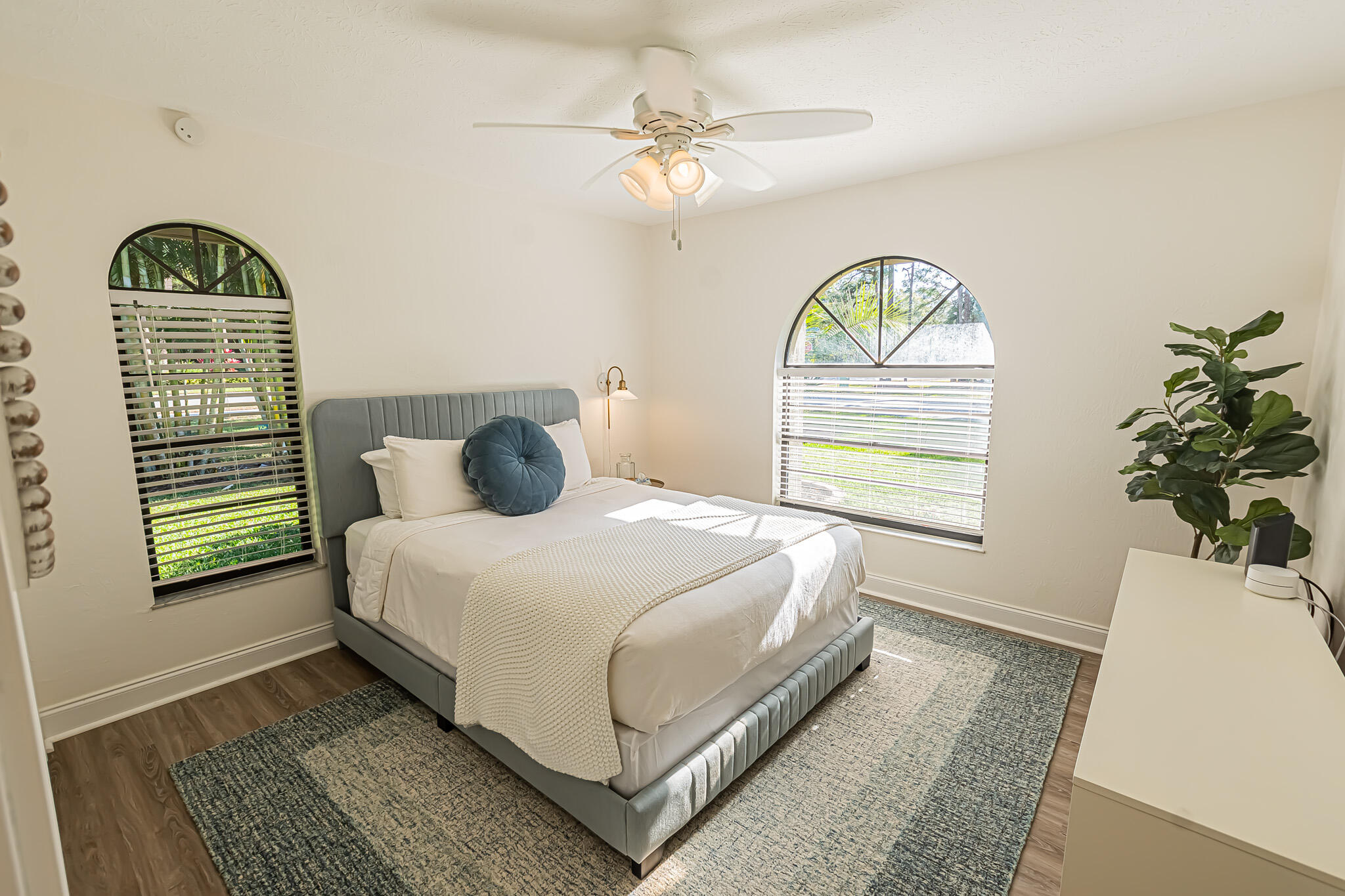 COUNTRY CLUB ESTATES - Residential