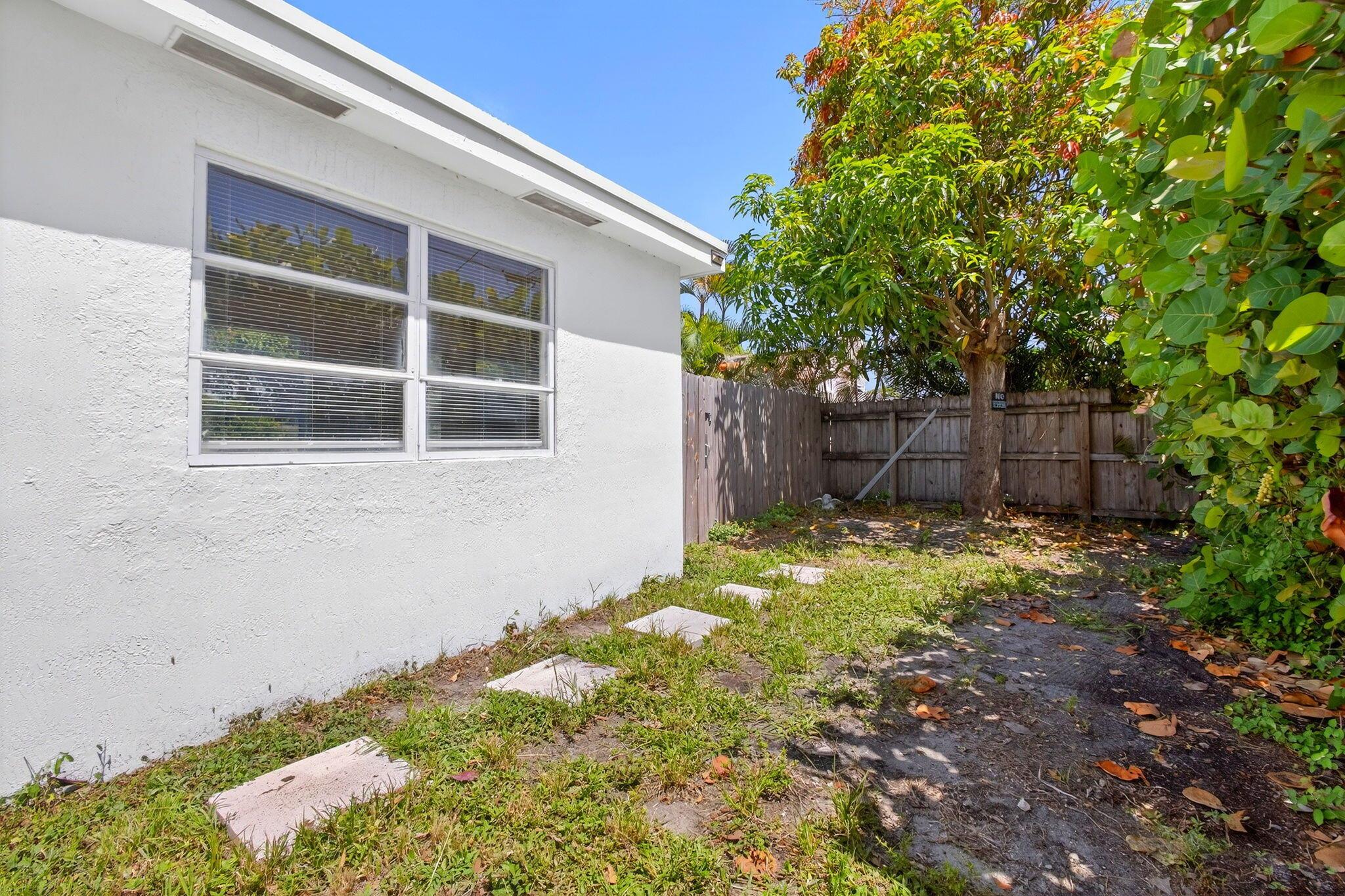 PALM BOULEVARD EXT I - Residential Income