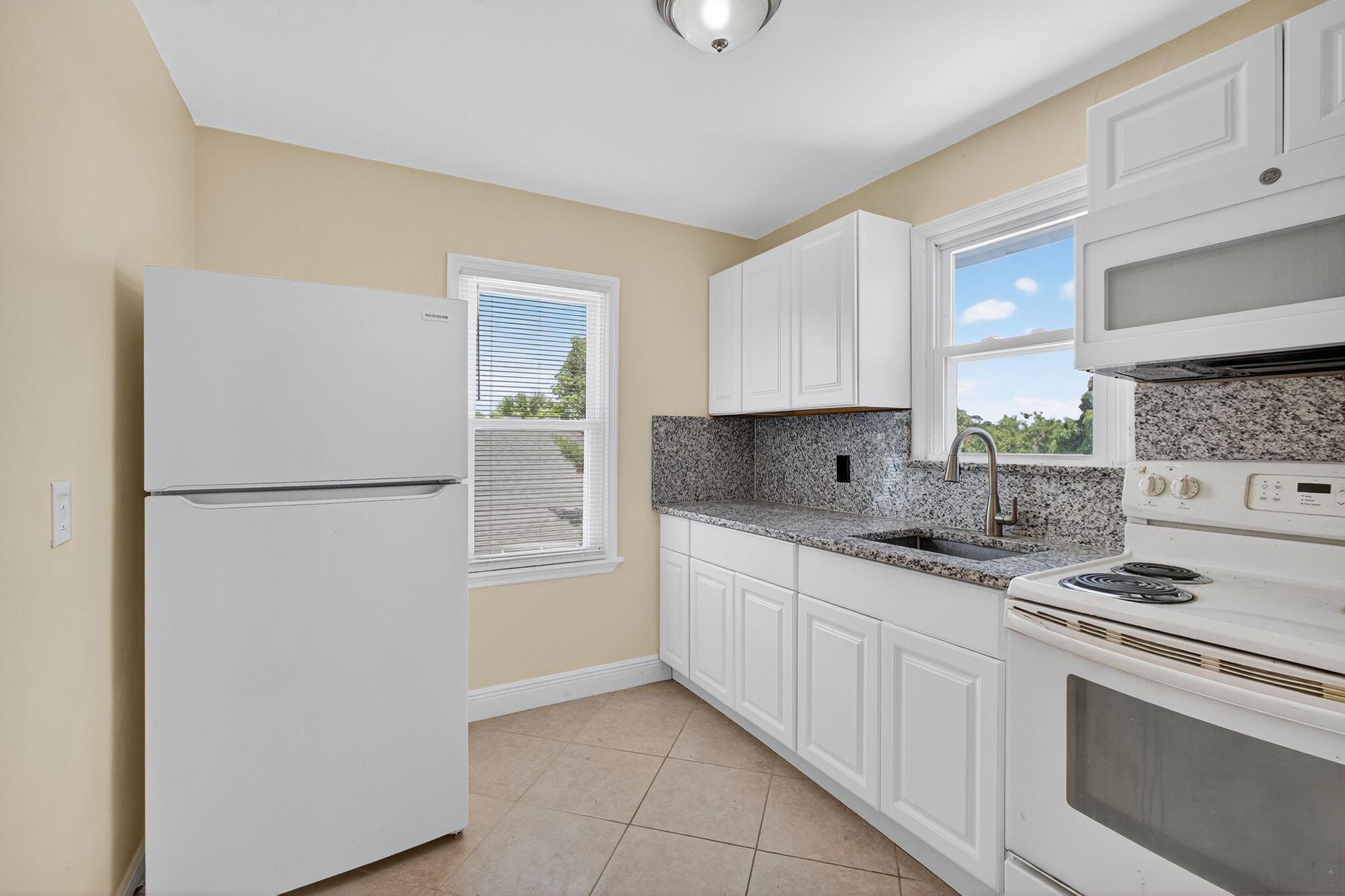 PALM BOULEVARD EXT I - Residential Income