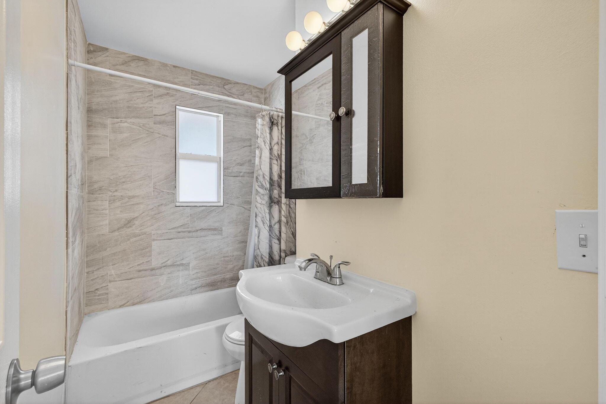 PALM BOULEVARD EXT I - Residential Income