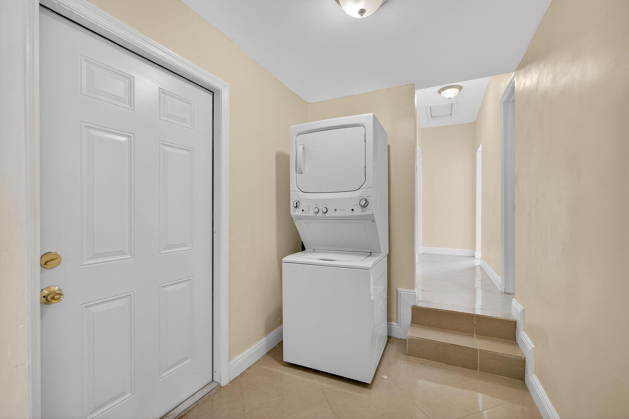 PALM BOULEVARD EXT I - Residential Income