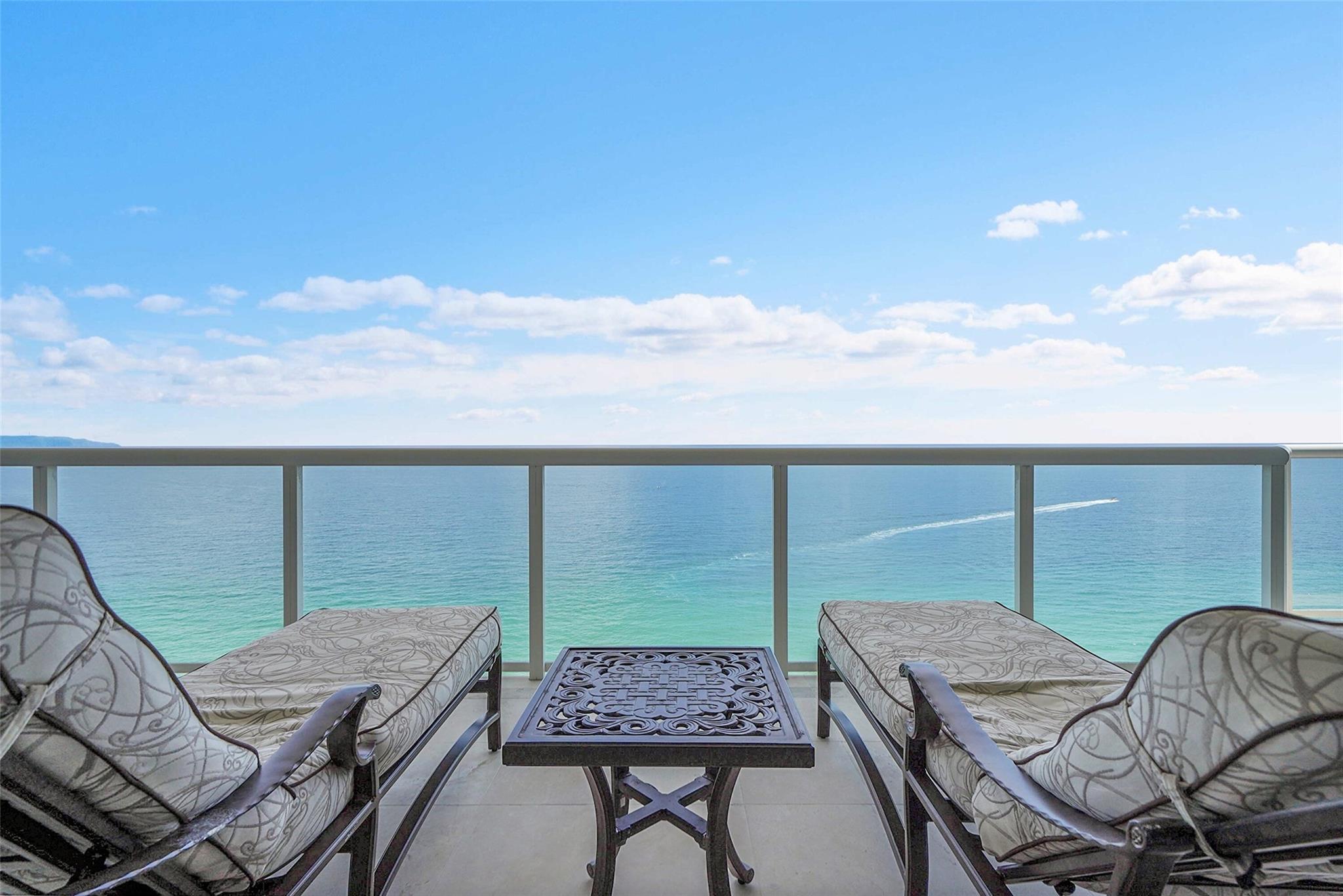 Renaissance On The Ocean - Residential Lease