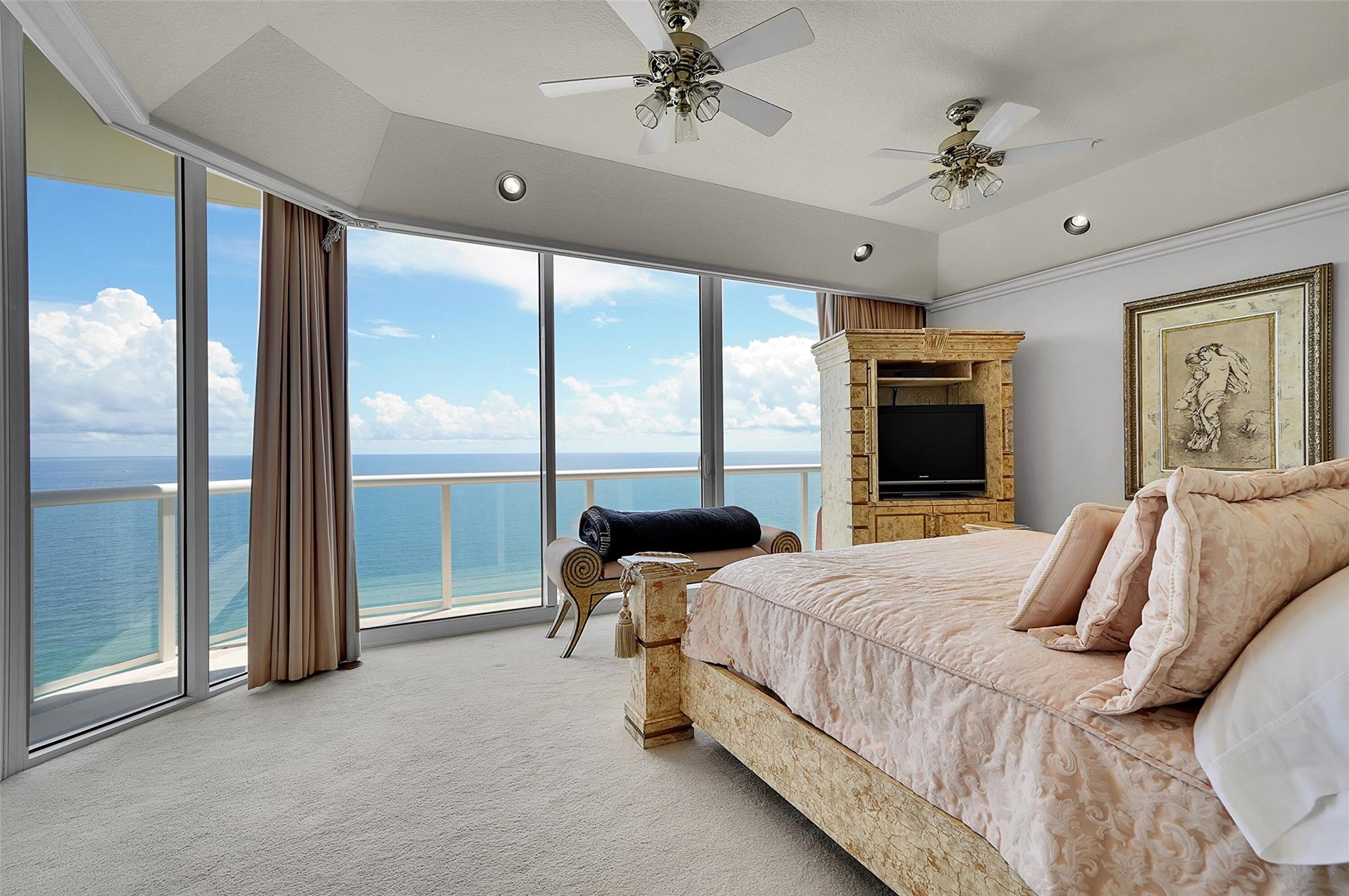 Renaissance On The Ocean - Residential Lease