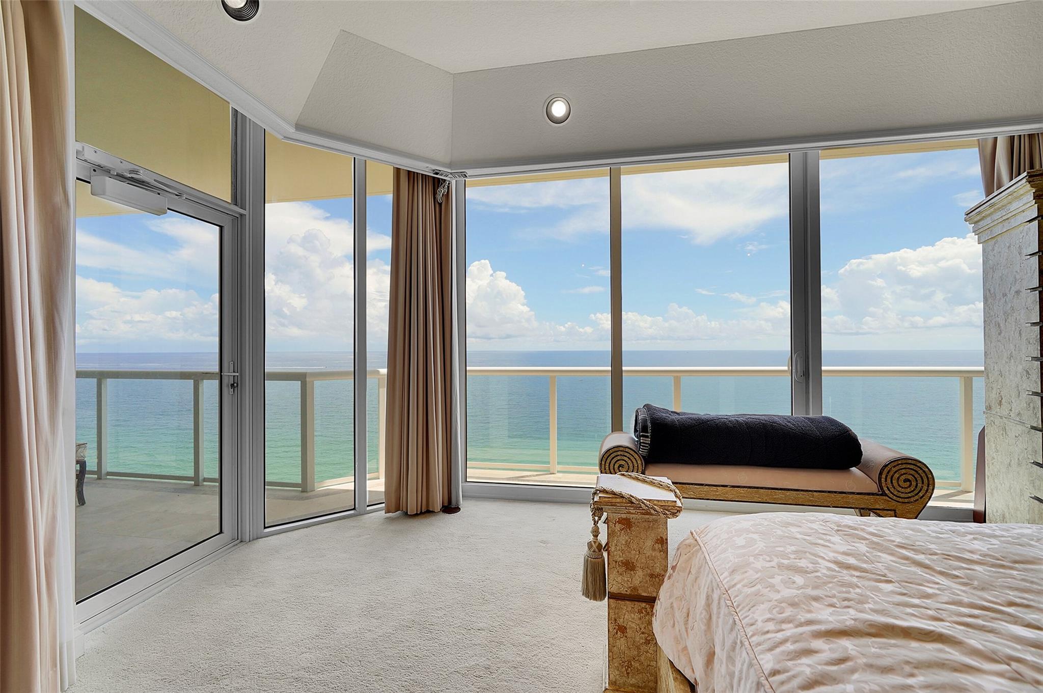 Renaissance On The Ocean - Residential Lease