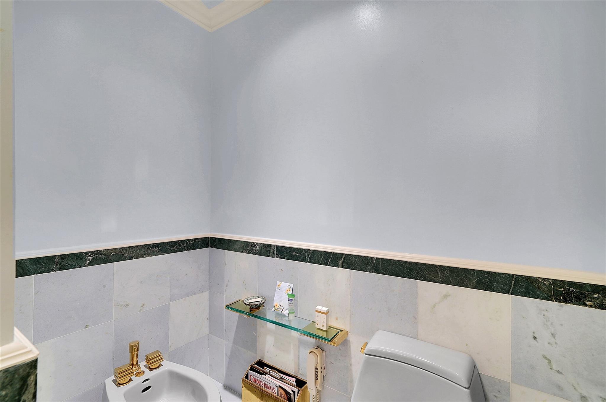 Renaissance On The Ocean - Residential Lease