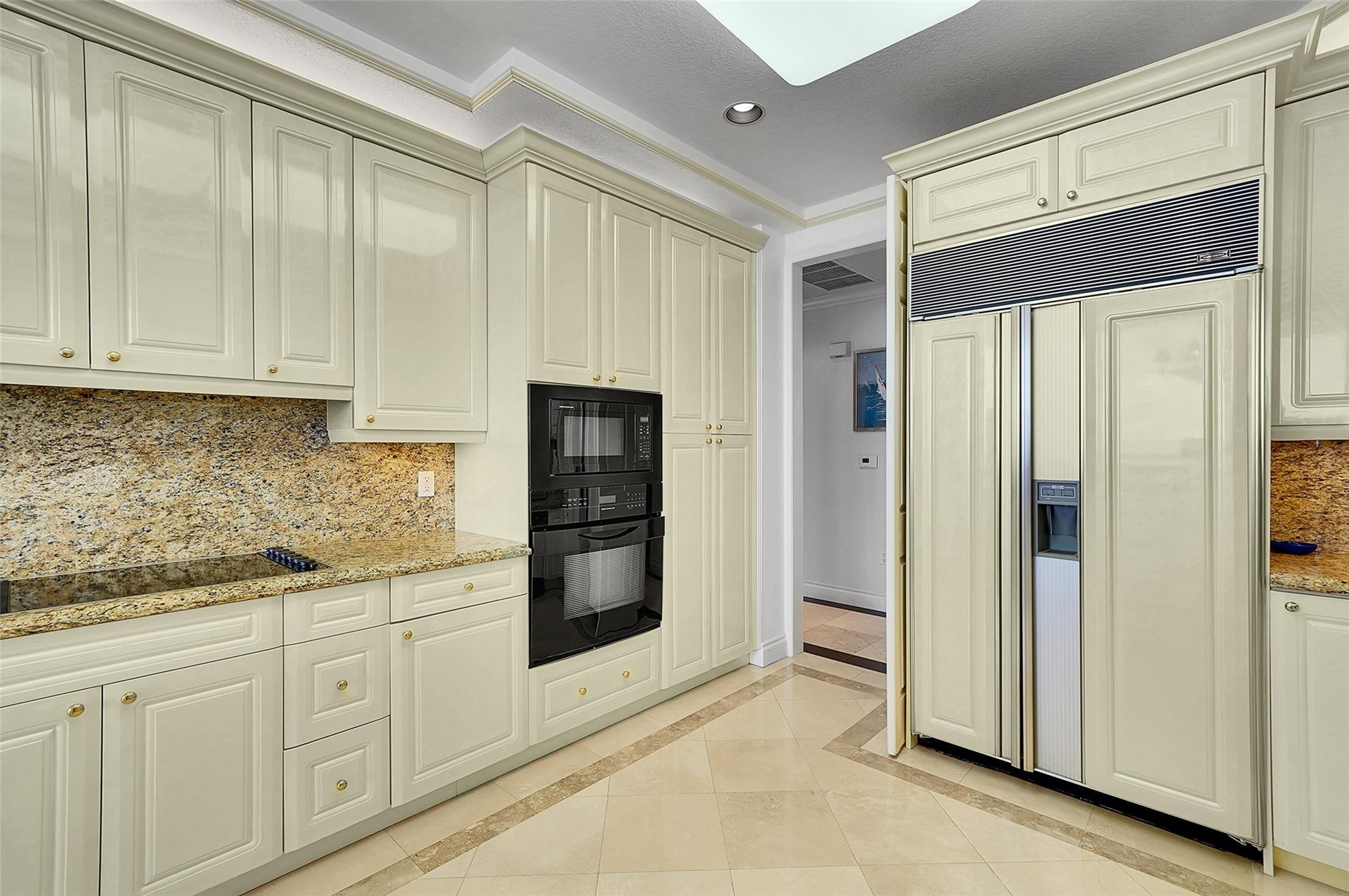 Renaissance On The Ocean - Residential Lease