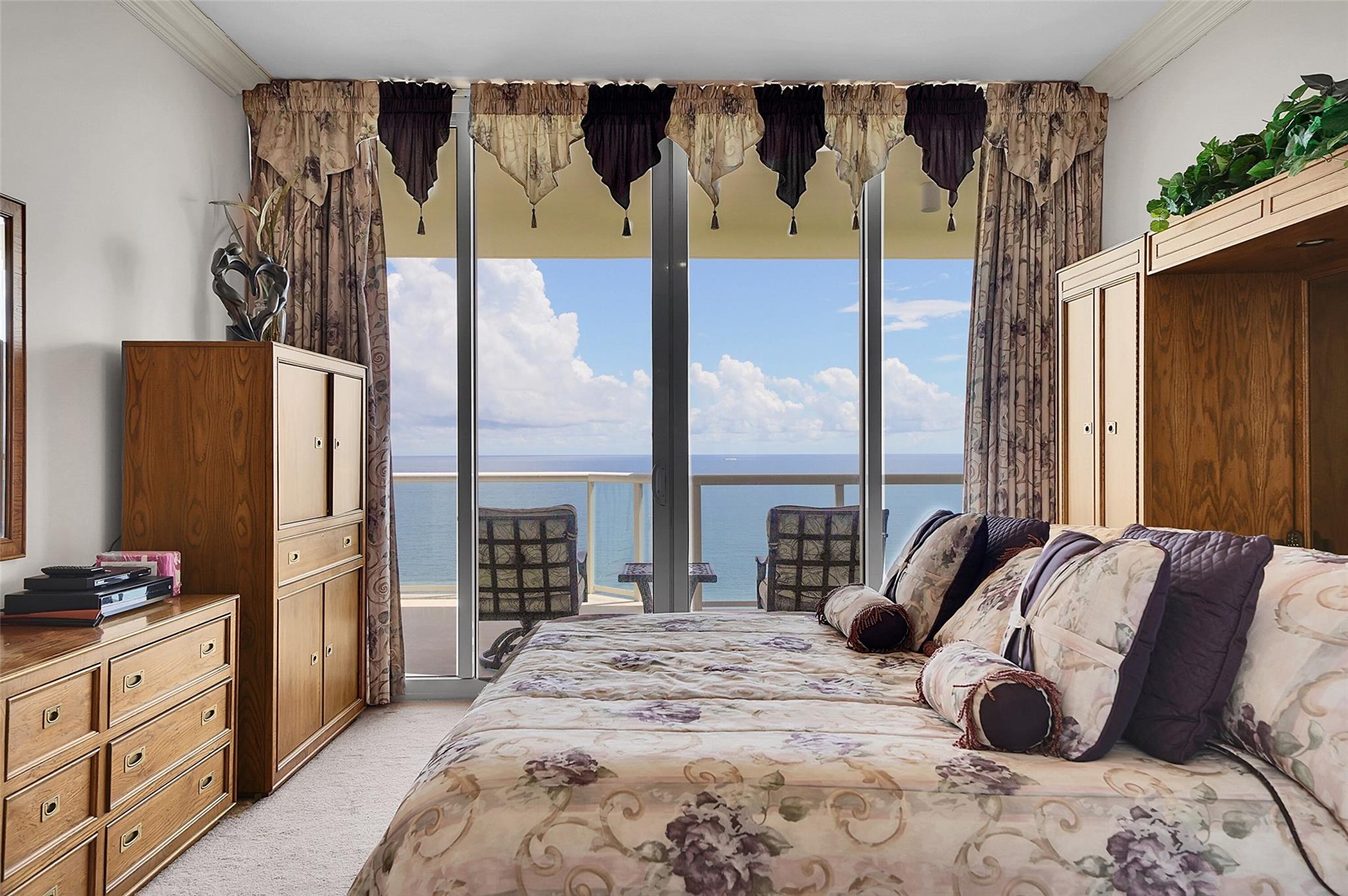 Renaissance On The Ocean - Residential Lease