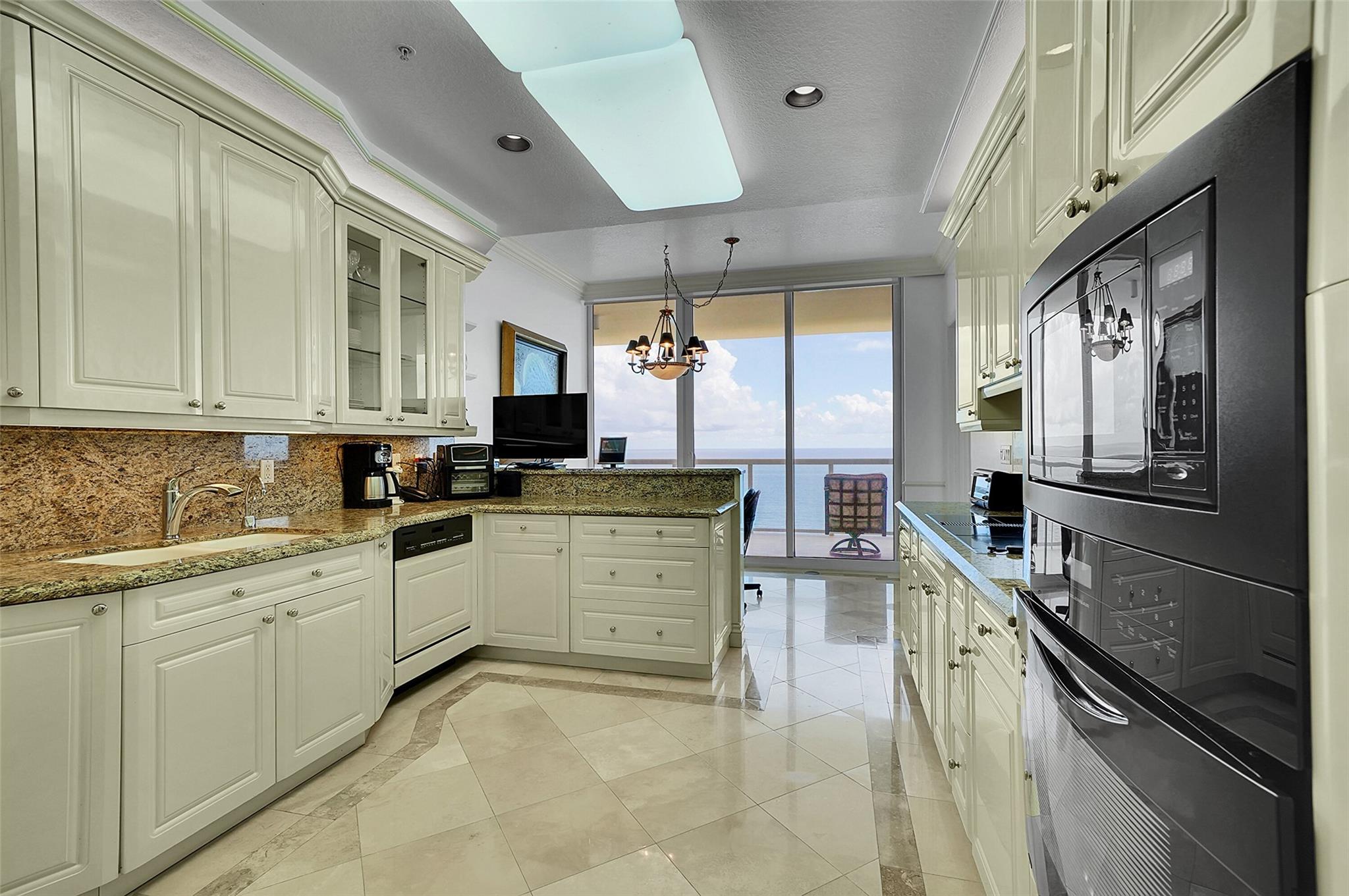 Renaissance On The Ocean - Residential Lease