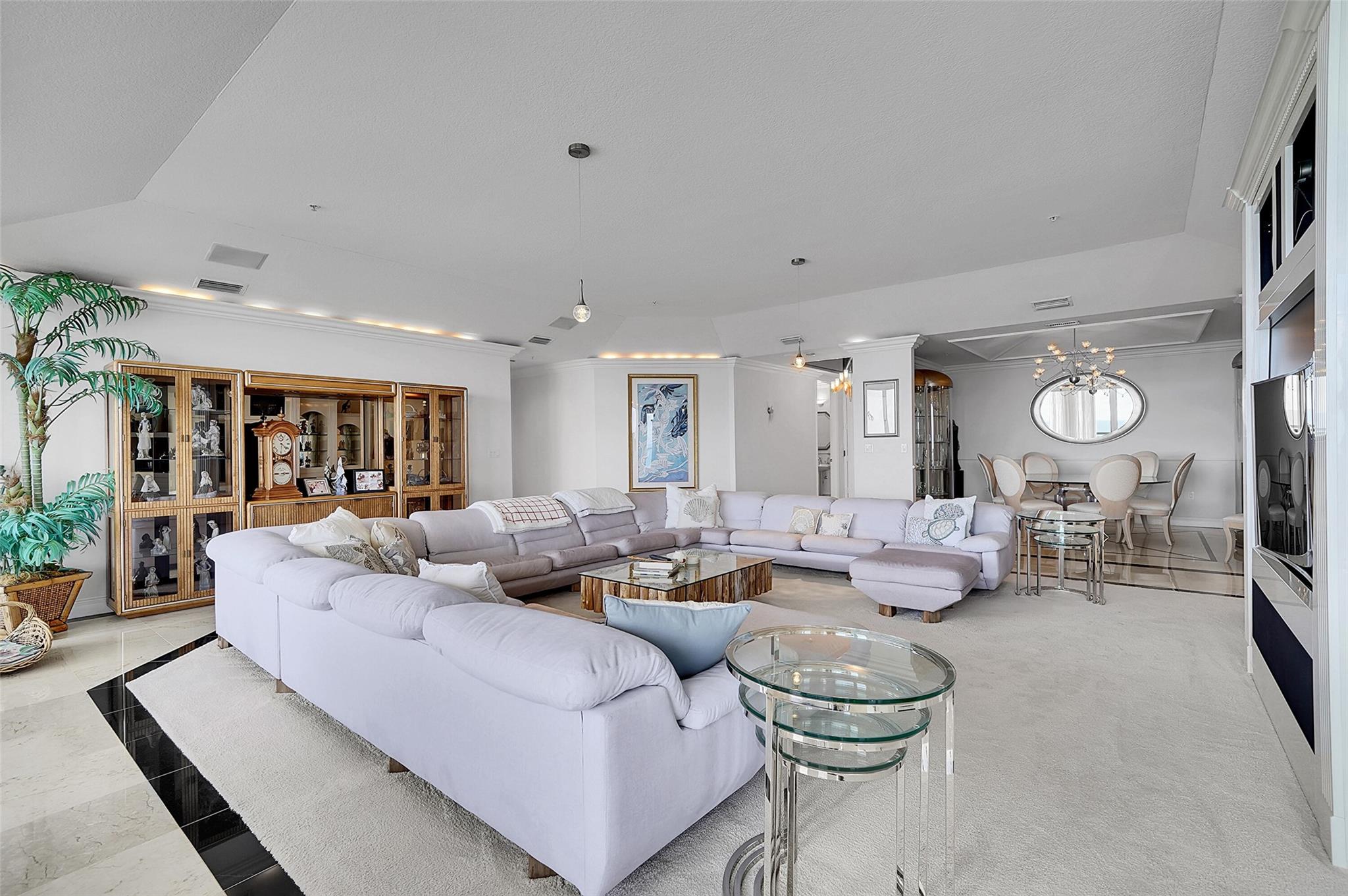 Renaissance On The Ocean - Residential Lease