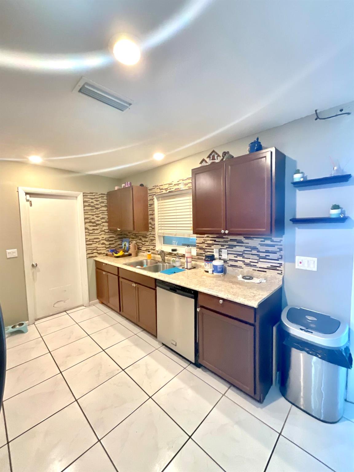 RIVER PARK UNIT 2 - Residential