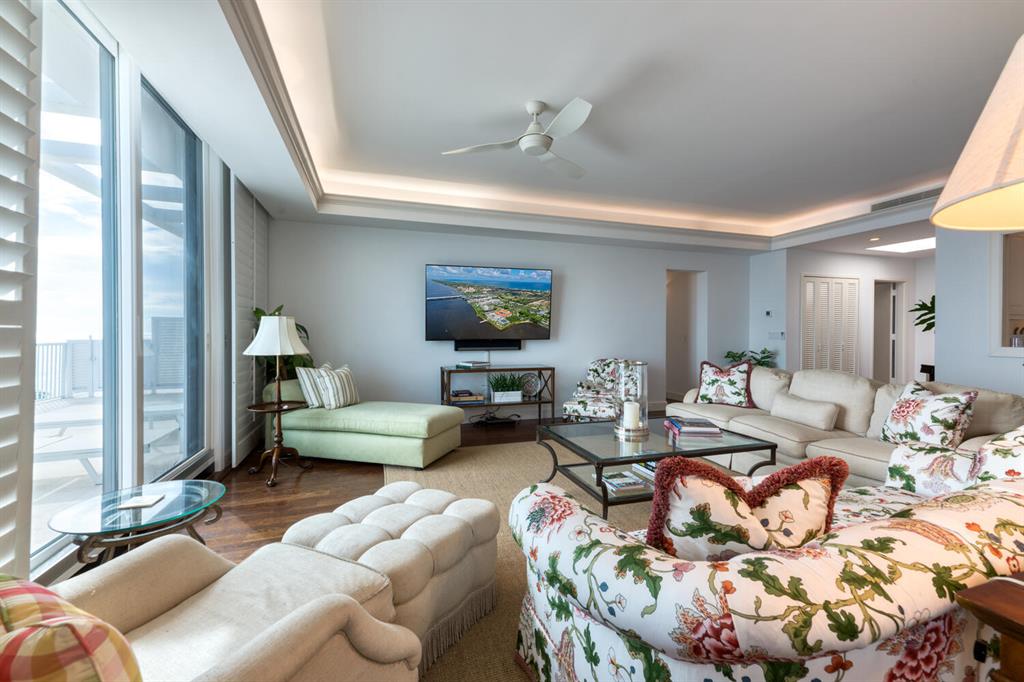 FOUR HUNDRED SO OCEAN BLVD CONDO - Residential