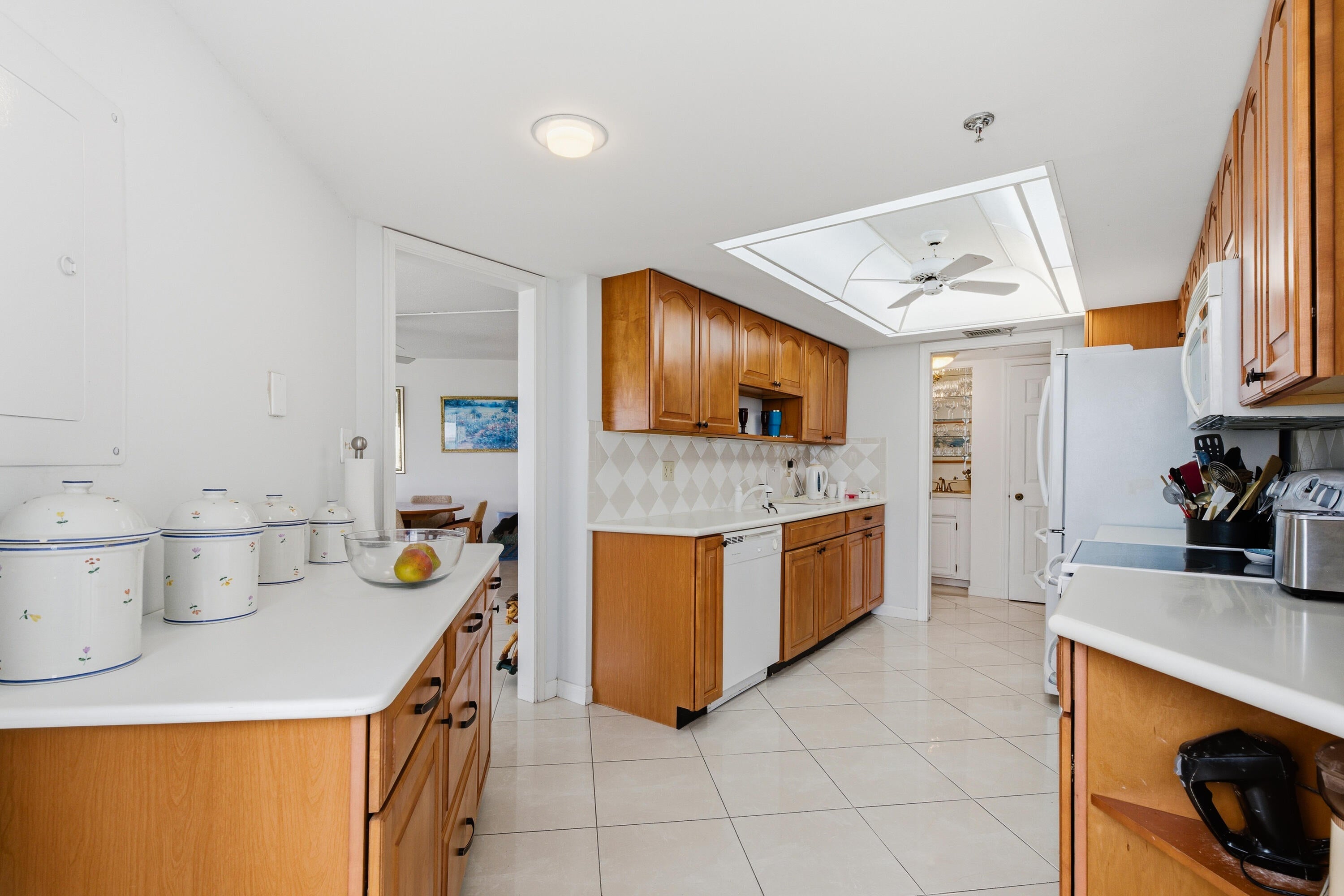 2400 S Ocean Drive 8102