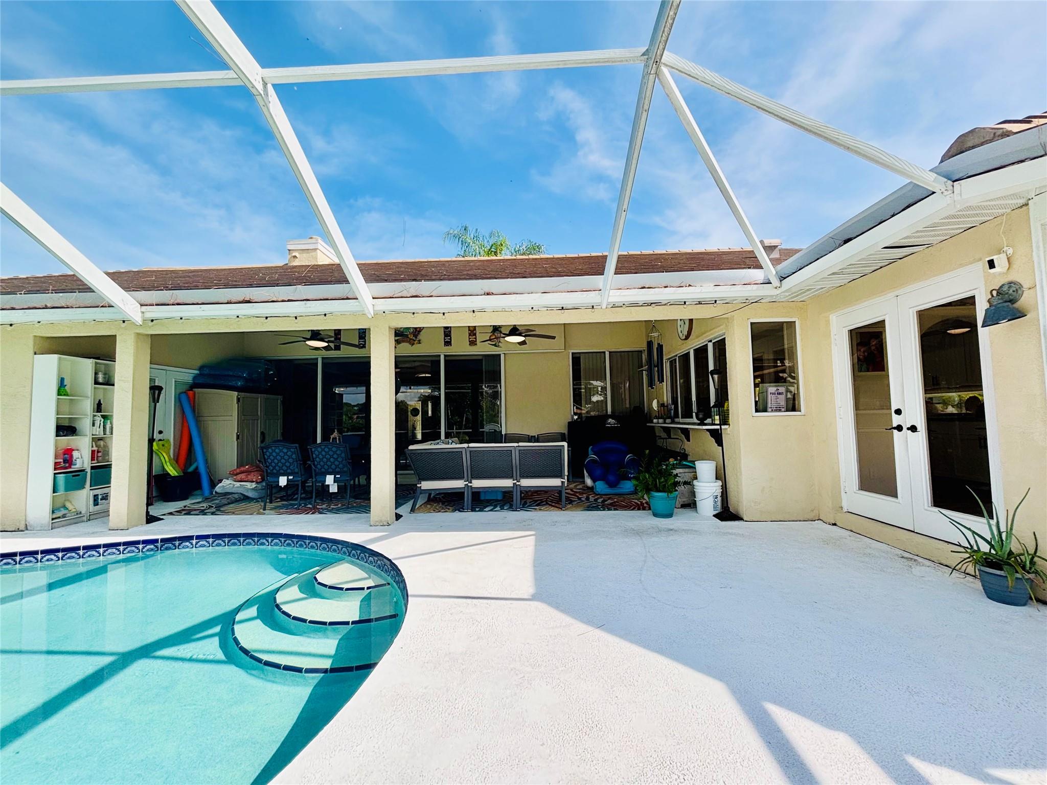 Country Club Estates - Residential