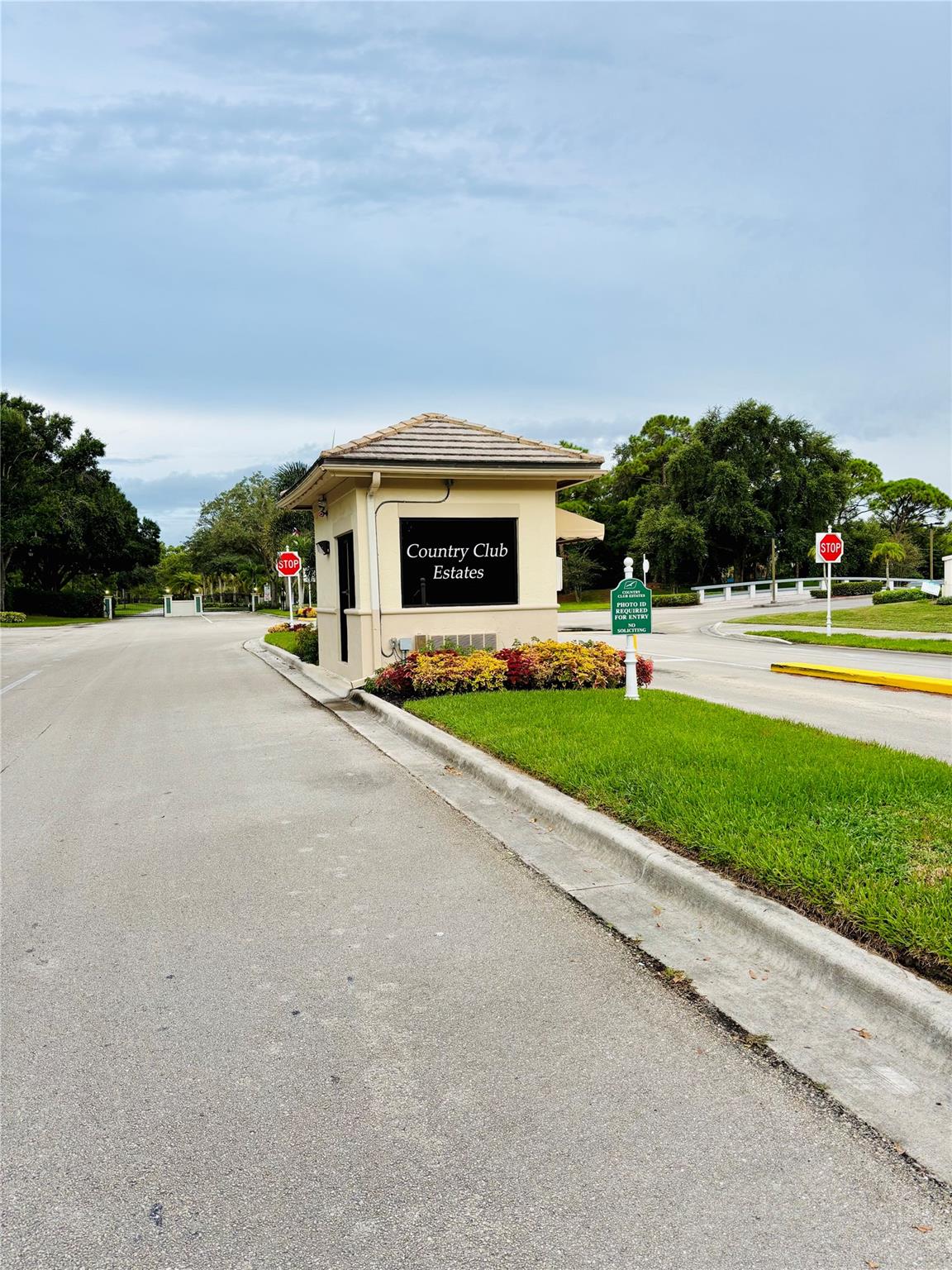 Country Club Estates - Residential