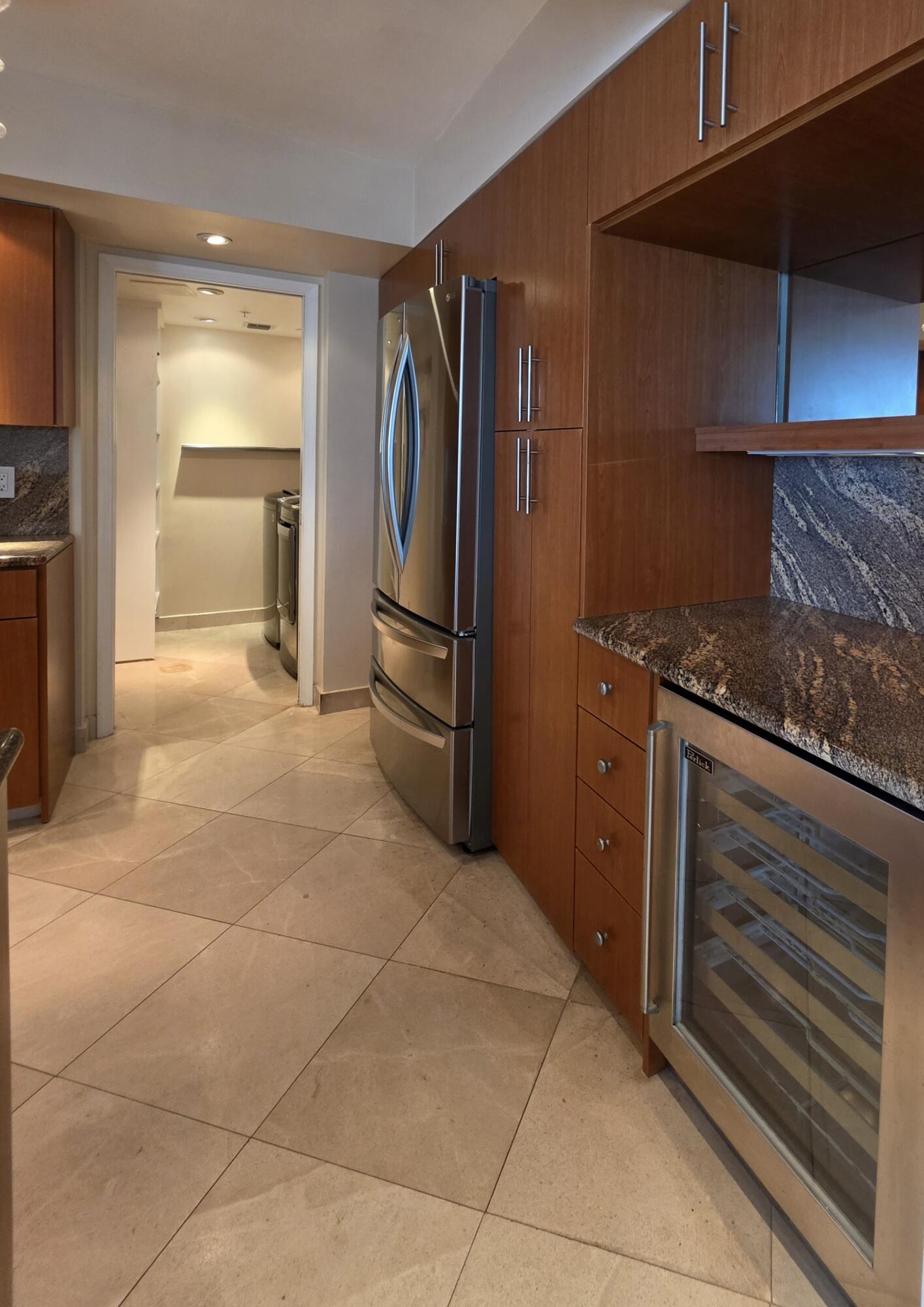 1900 Sunset Harbour Drive 1008