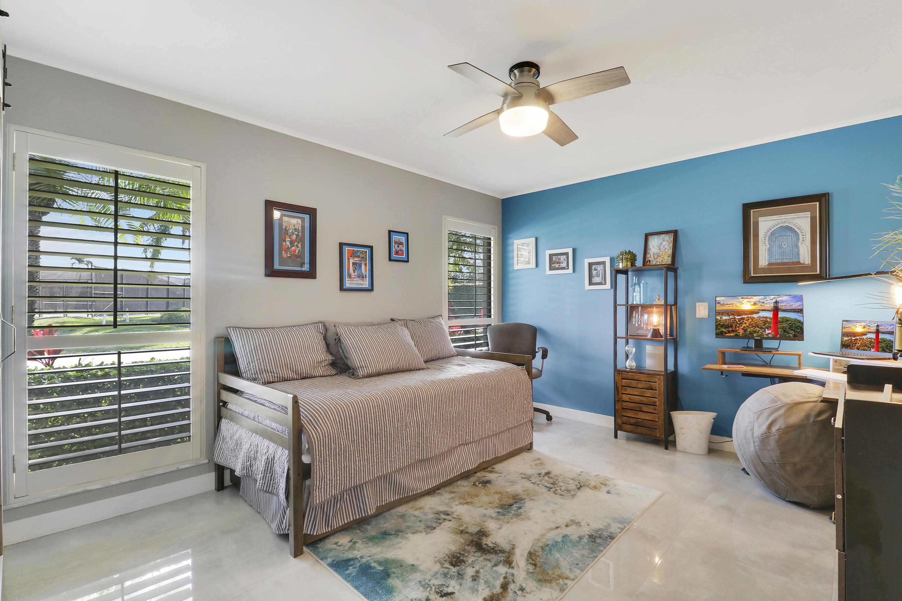 EASTPOINTE COUNTRY CLUB 5 - Residential