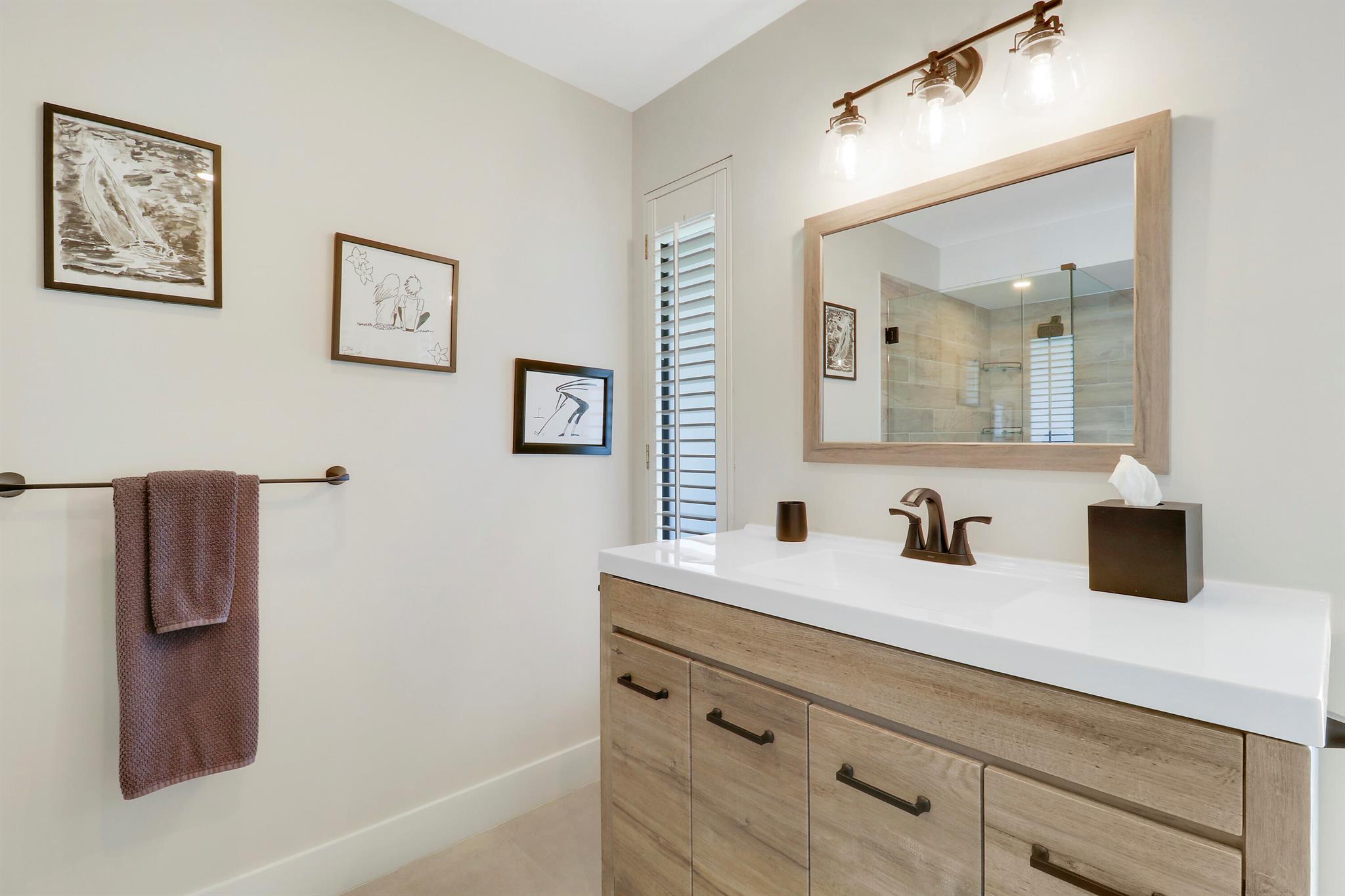 EASTPOINTE COUNTRY CLUB 5 - Residential