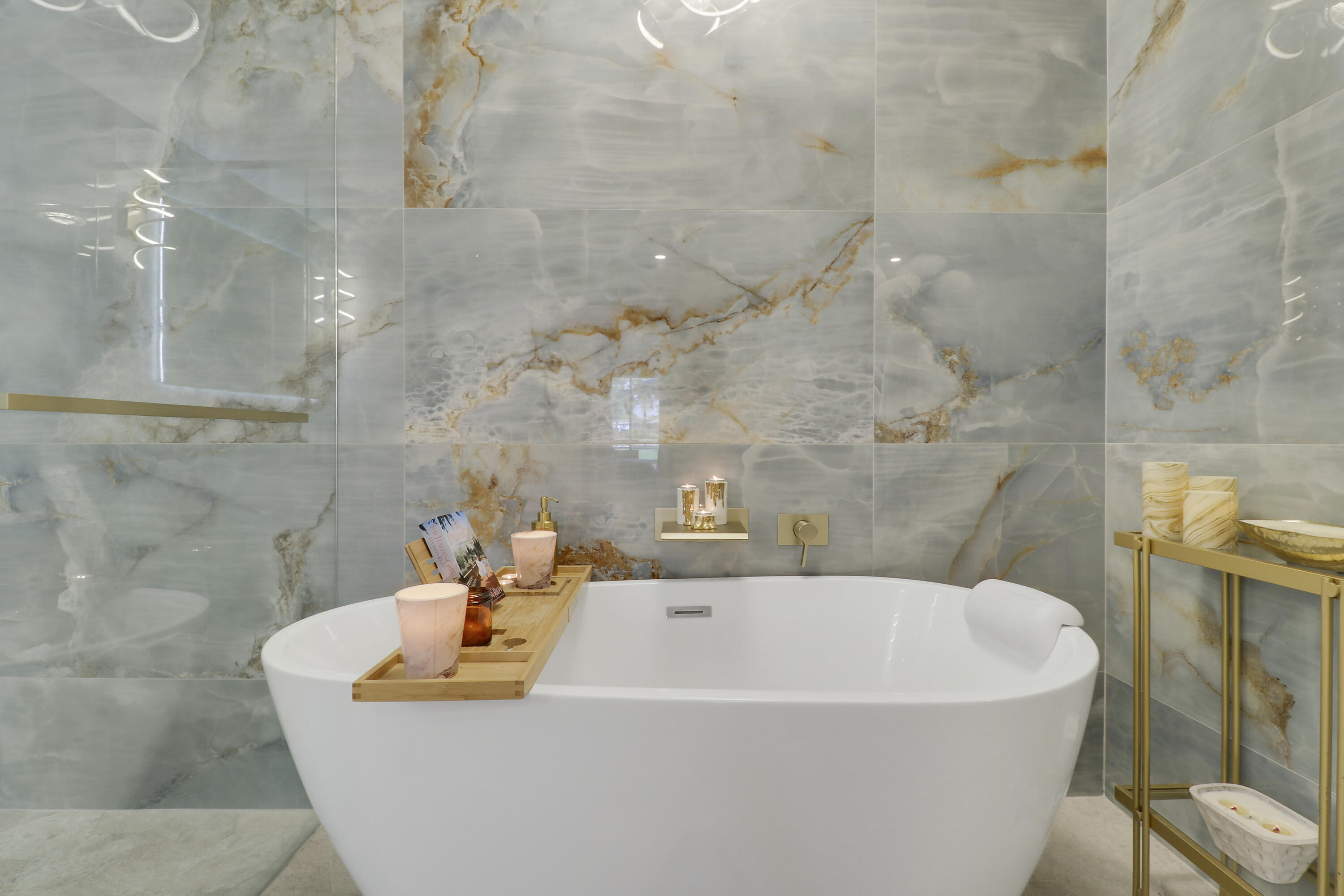 EASTPOINTE COUNTRY CLUB 5 - Residential