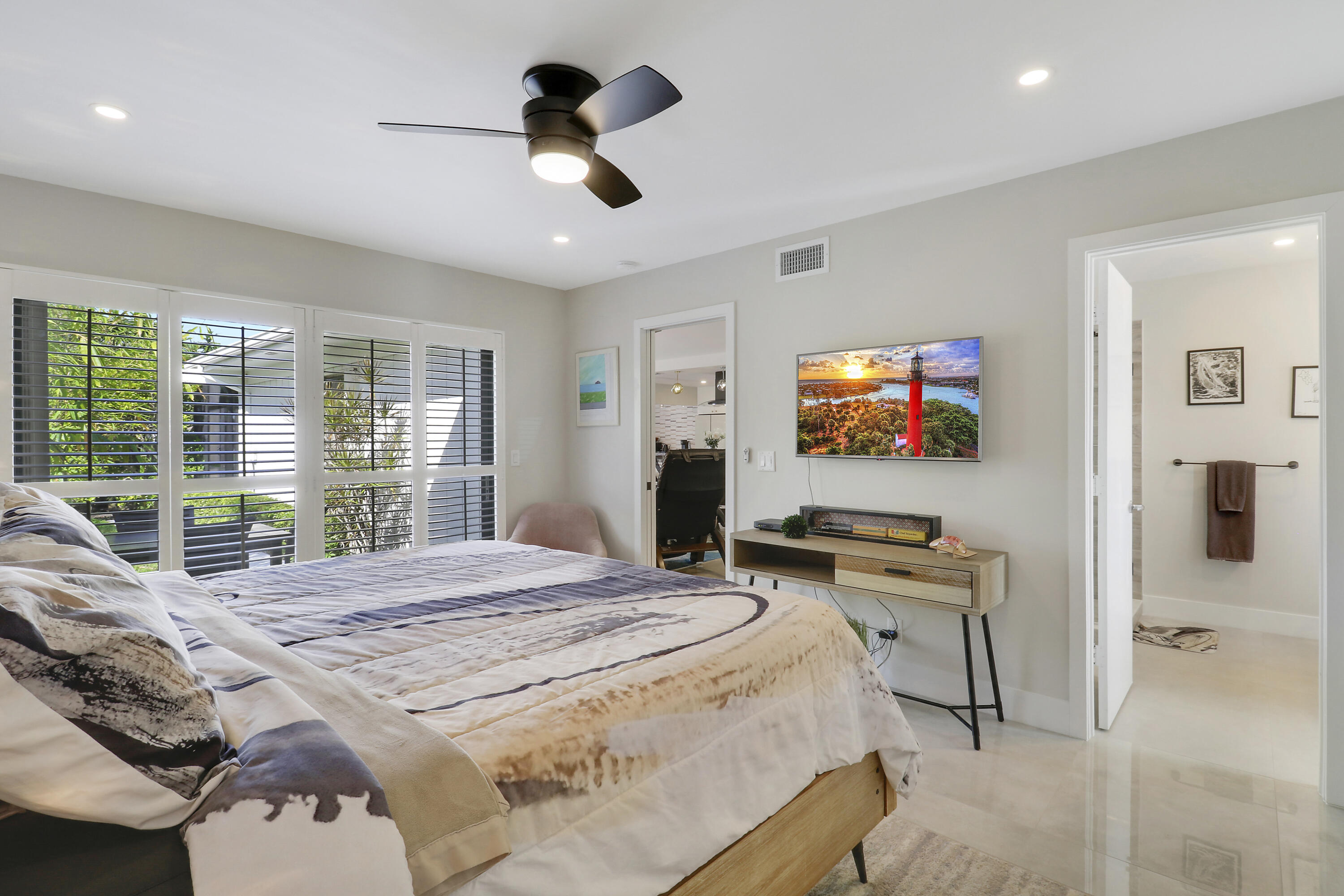 EASTPOINTE COUNTRY CLUB 5 - Residential