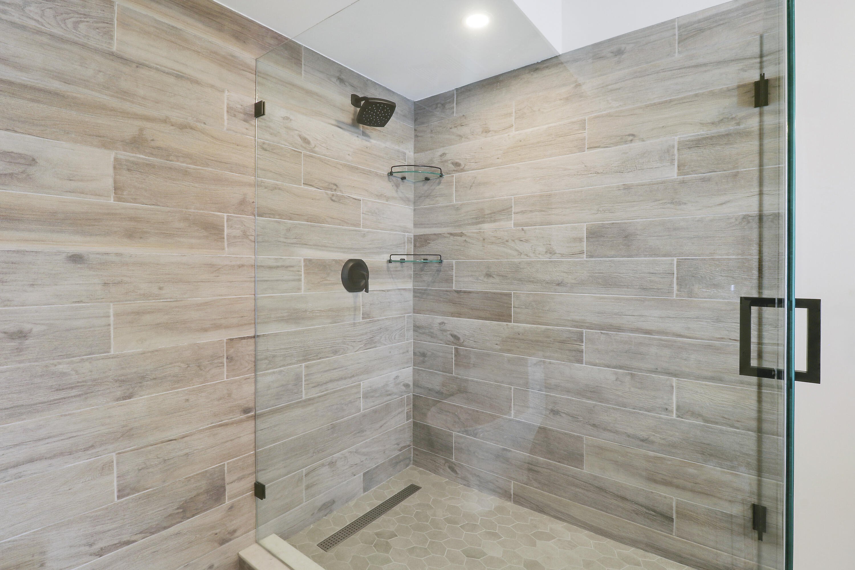 EASTPOINTE COUNTRY CLUB 5 - Residential