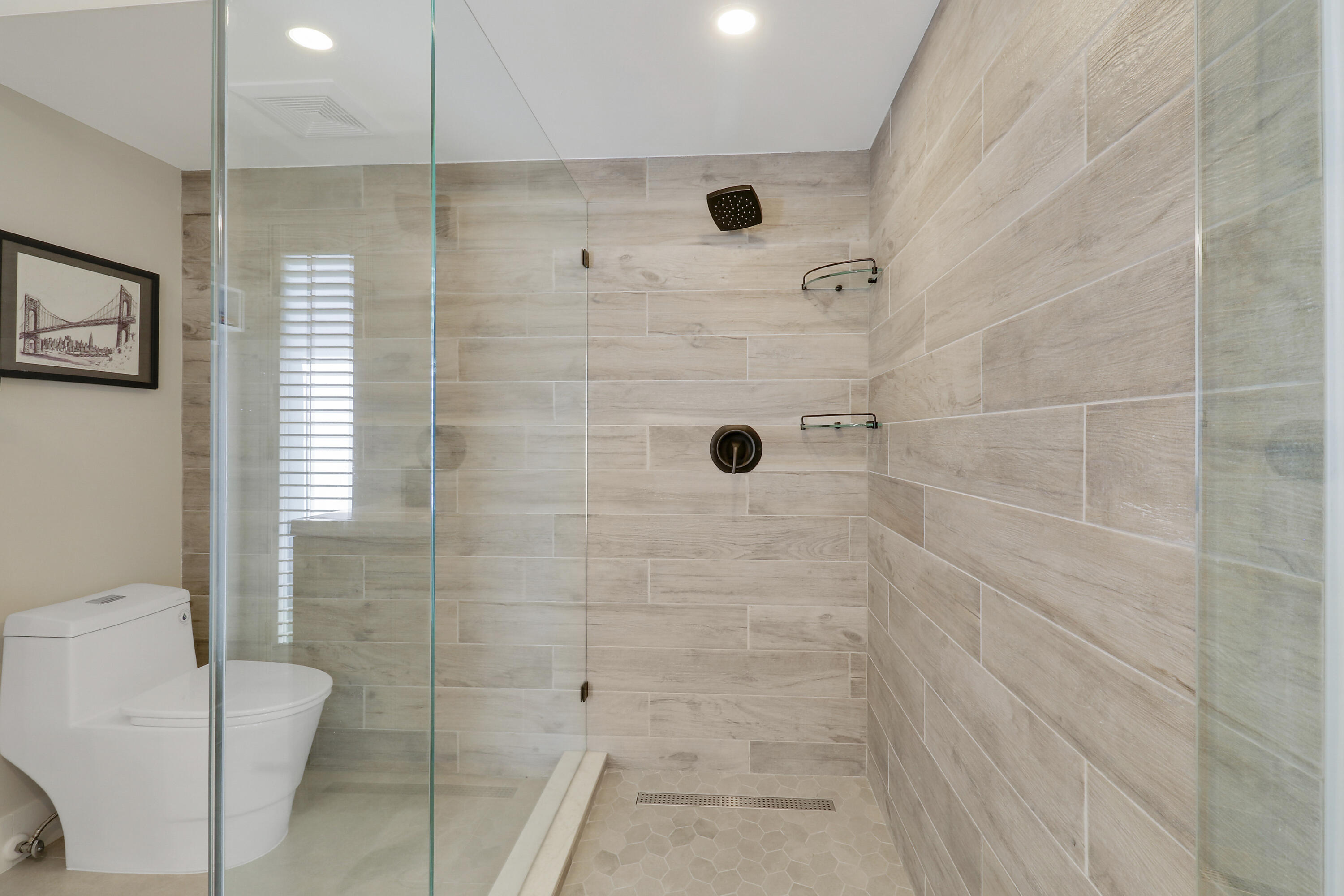 EASTPOINTE COUNTRY CLUB 5 - Residential