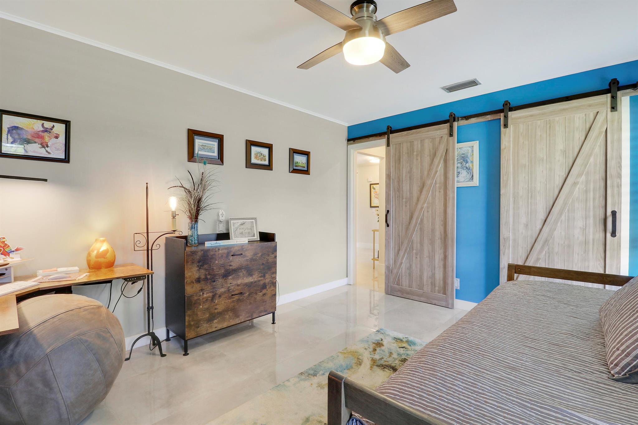 EASTPOINTE COUNTRY CLUB 5 - Residential