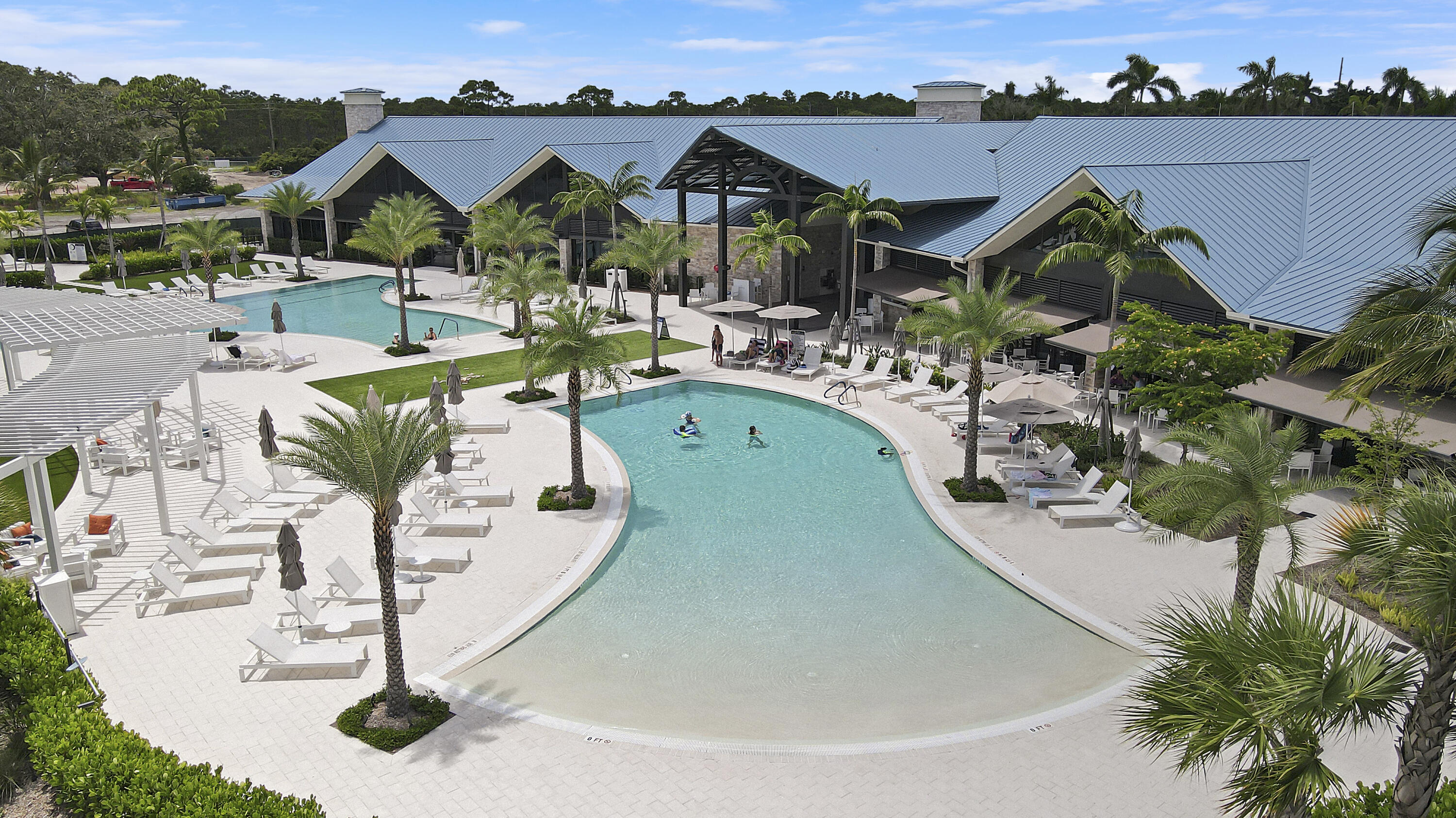 EASTPOINTE COUNTRY CLUB 5 - Residential