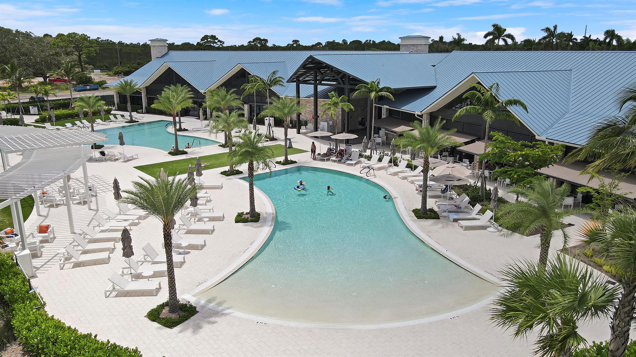 EASTPOINTE COUNTRY CLUB 5 - Residential