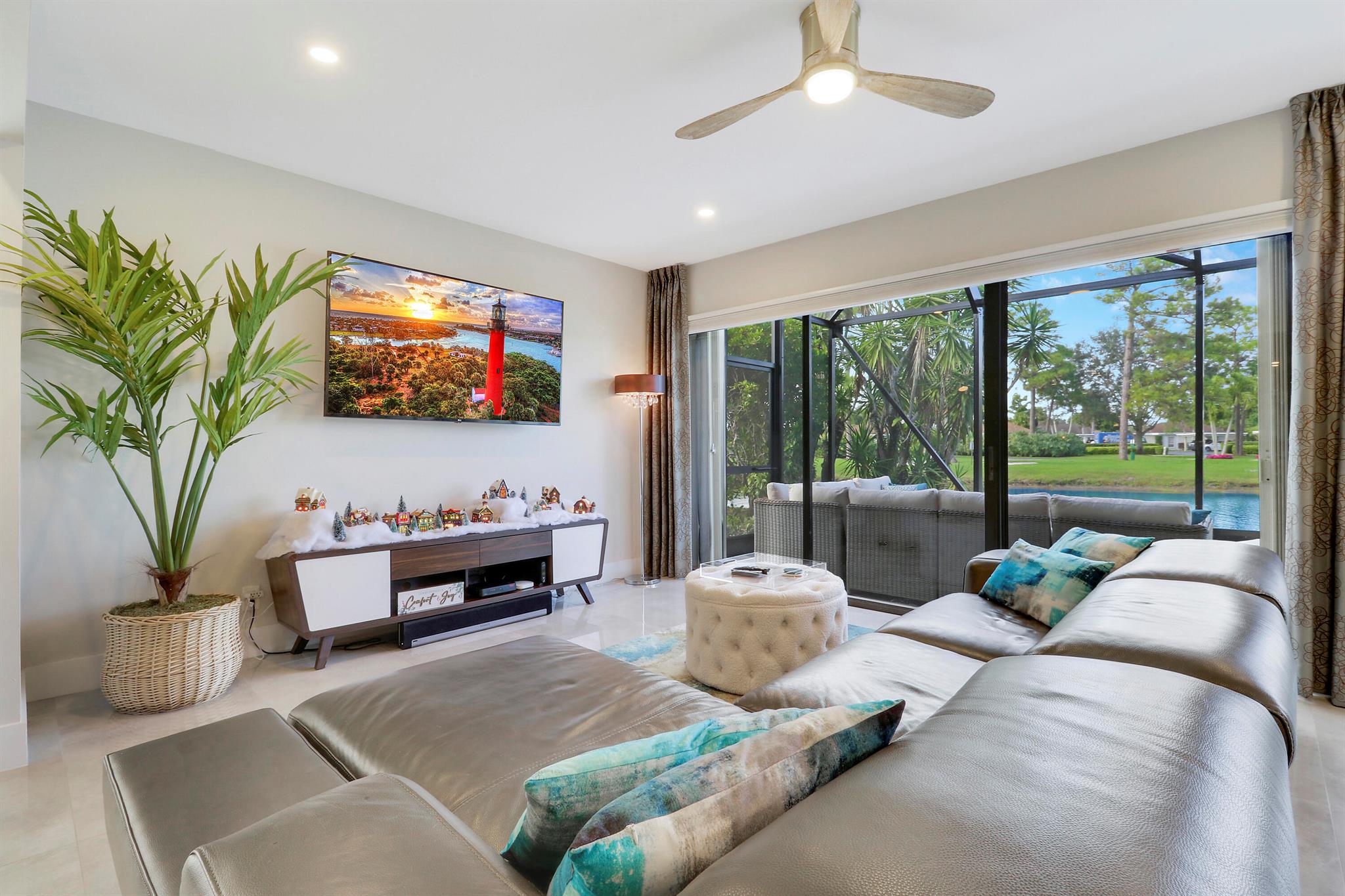 EASTPOINTE COUNTRY CLUB 5 - Residential