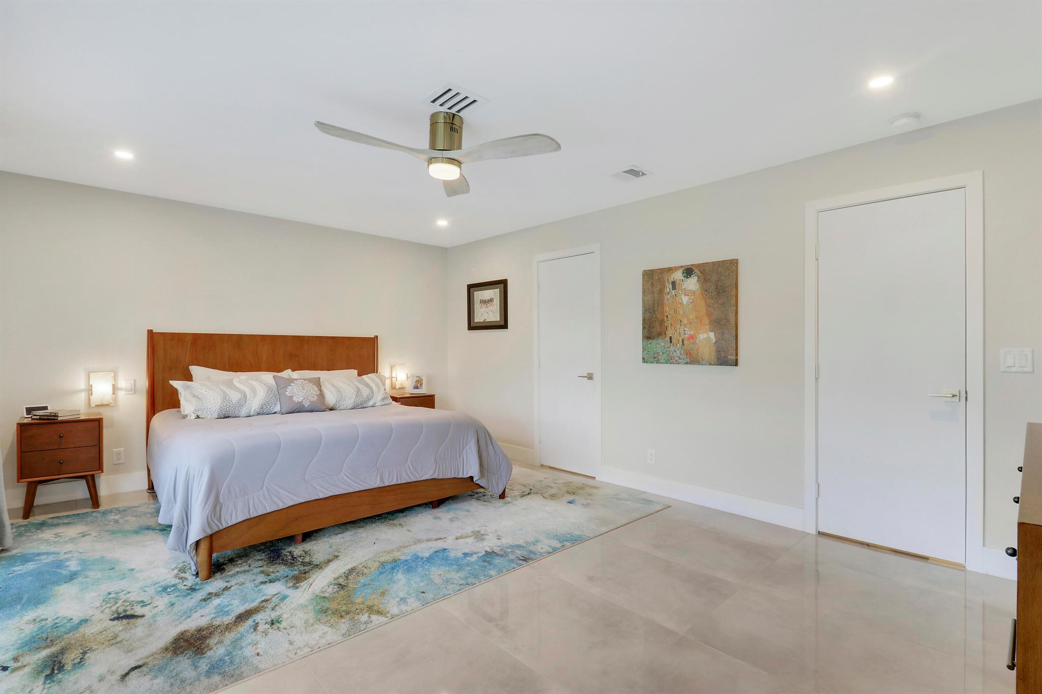 EASTPOINTE COUNTRY CLUB 5 - Residential