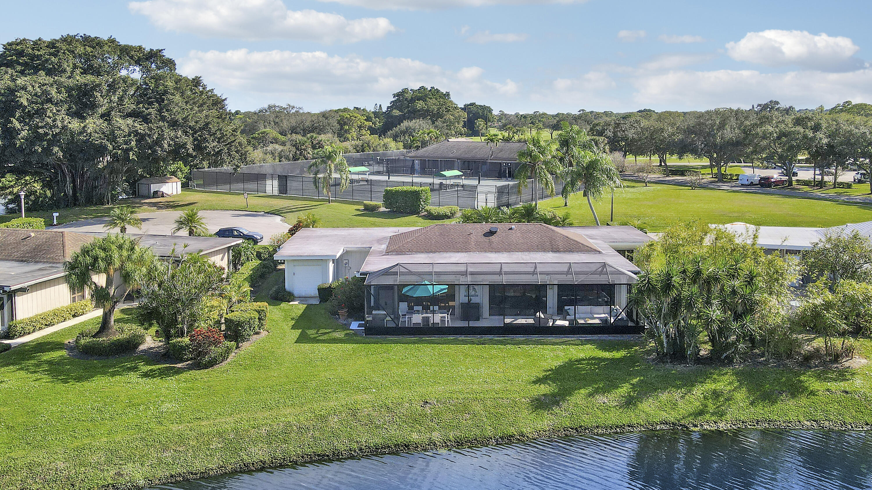 EASTPOINTE COUNTRY CLUB 5 - Residential