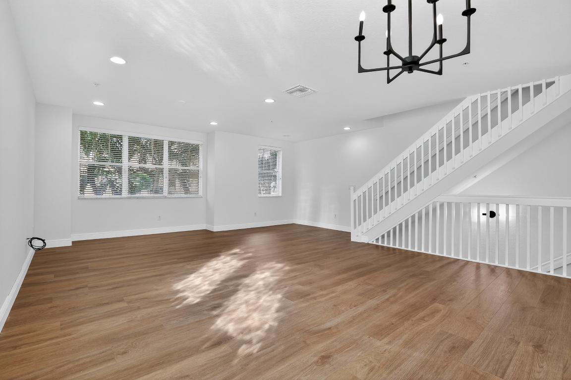 CITYSIDE CONDO - Residential Lease