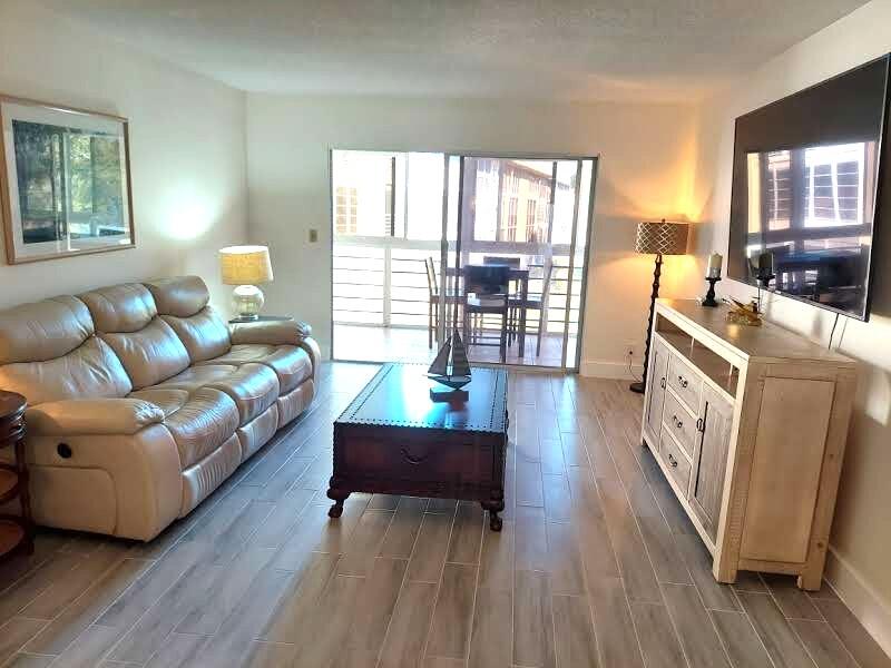 VICTORIA VILLAGE G CONDO - Residential Lease