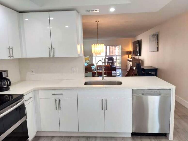 VICTORIA VILLAGE G CONDO - Residential Lease