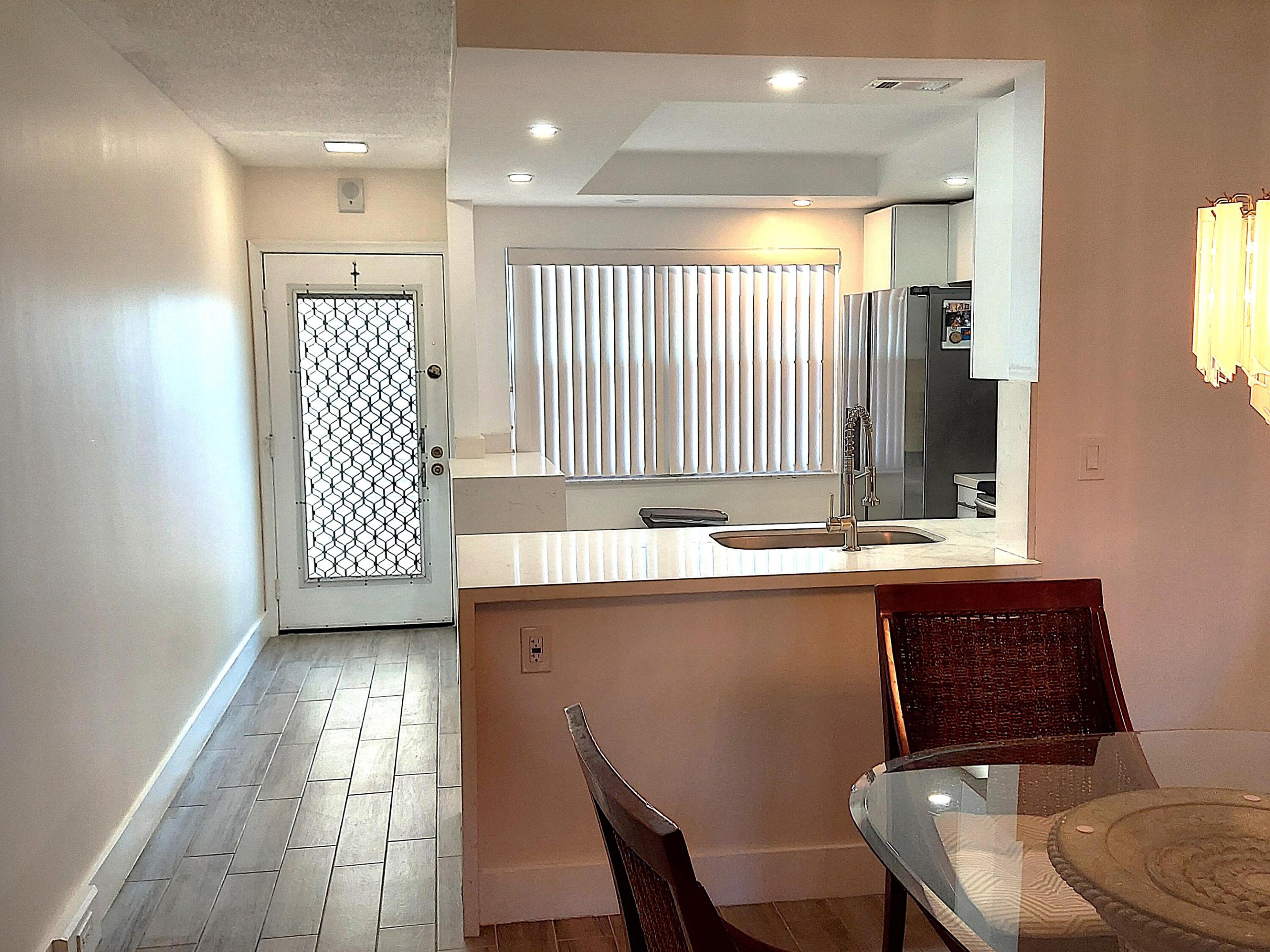 VICTORIA VILLAGE G CONDO - Residential Lease