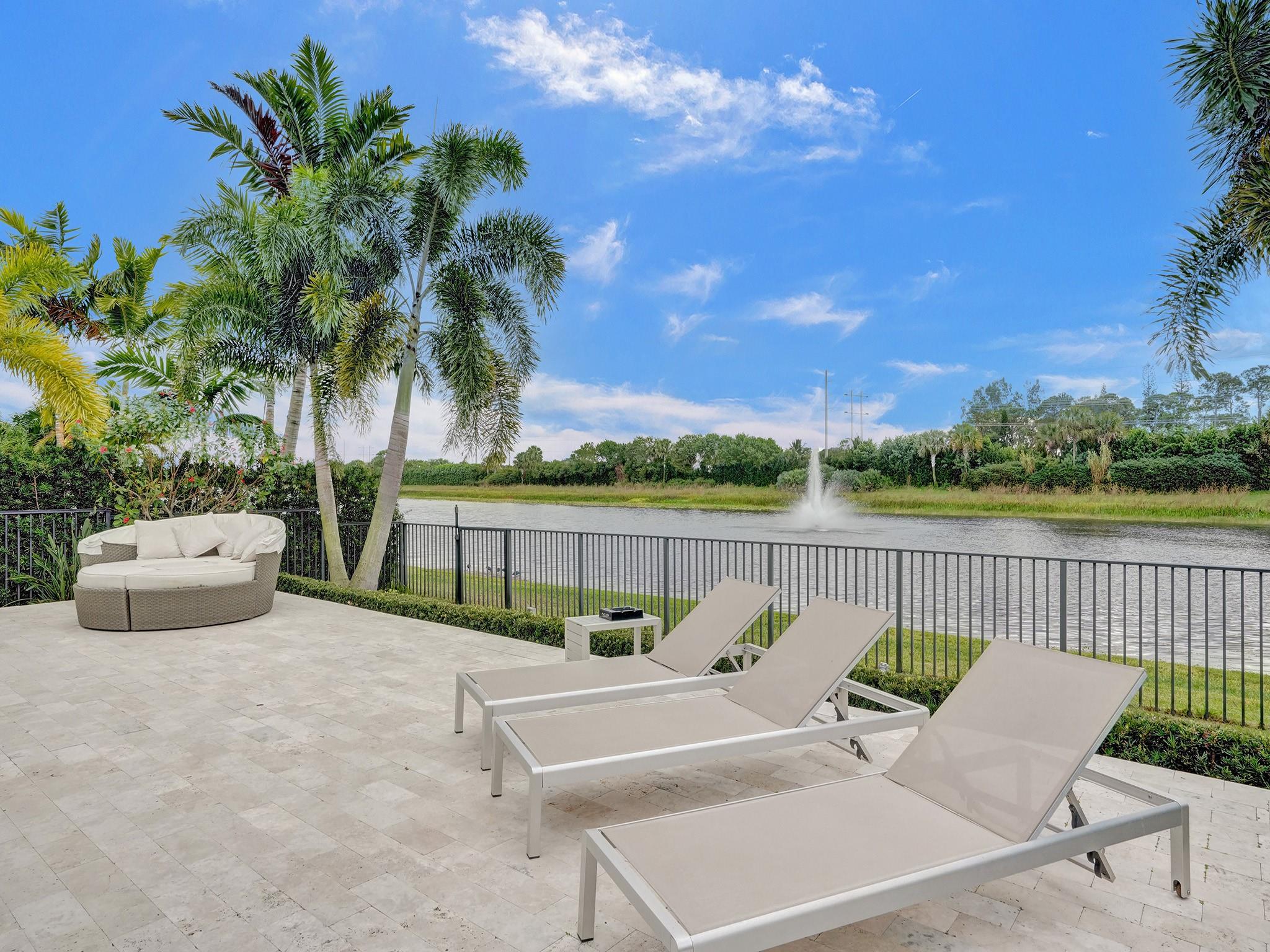 Palm Meadows Estates - Residential