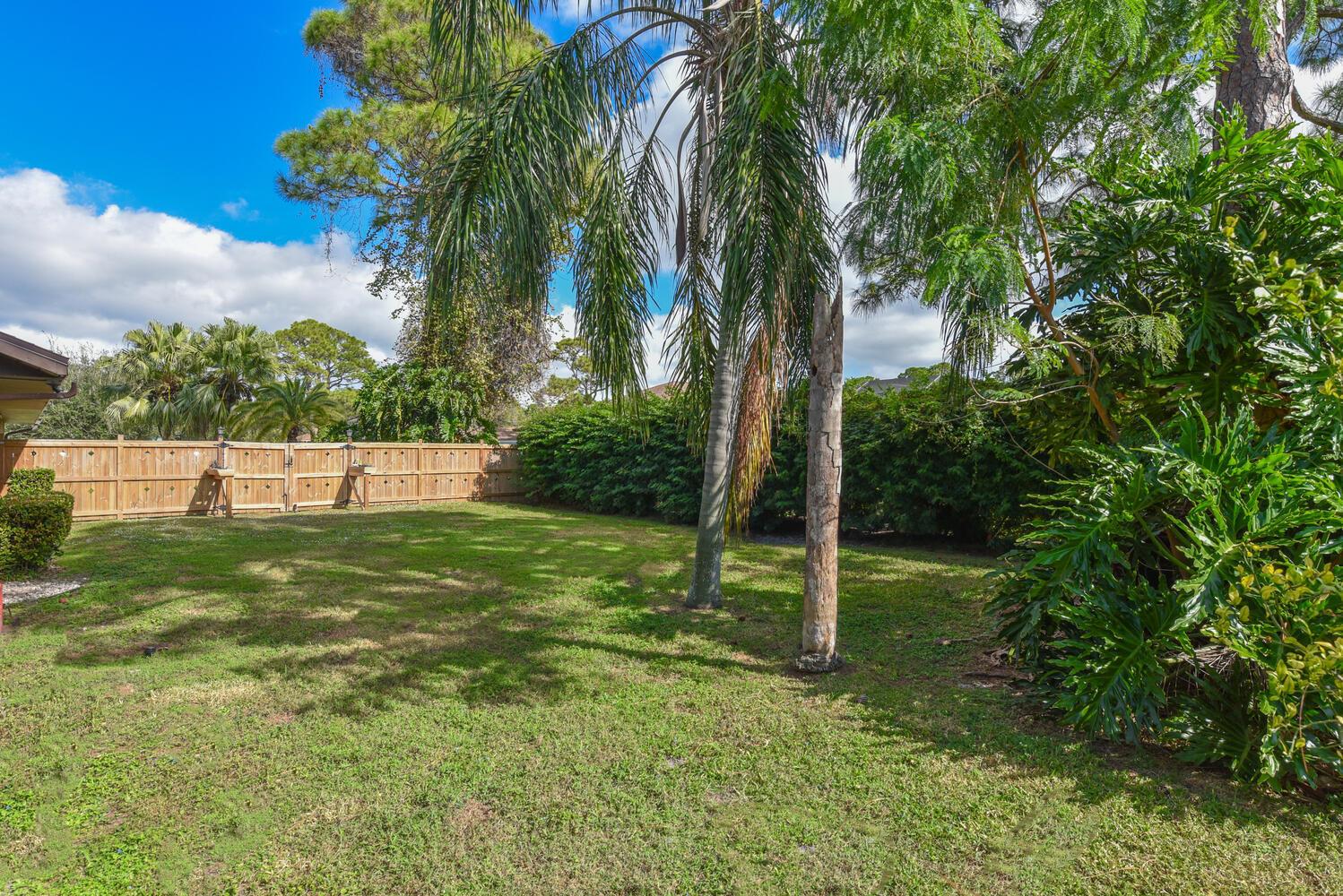 PORT ST LUCIE SECTION 10 - Residential