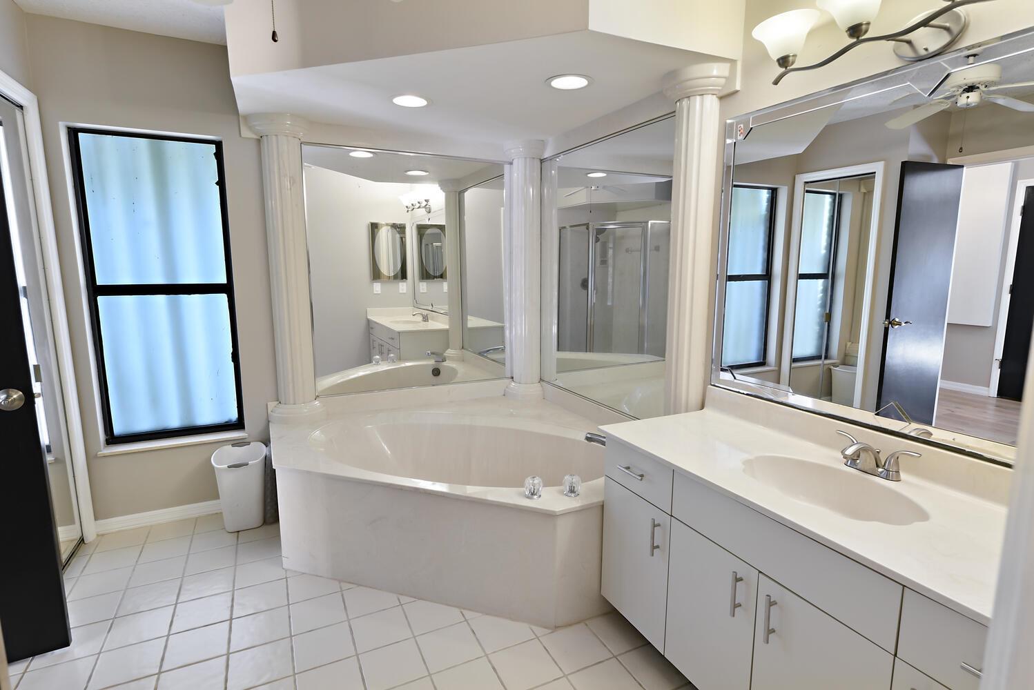 PORT ST LUCIE SECTION 10 - Residential