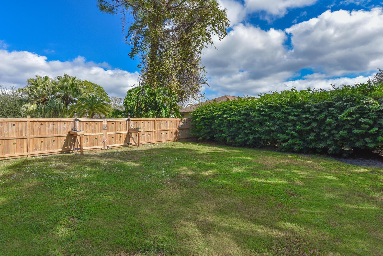 PORT ST LUCIE SECTION 10 - Residential