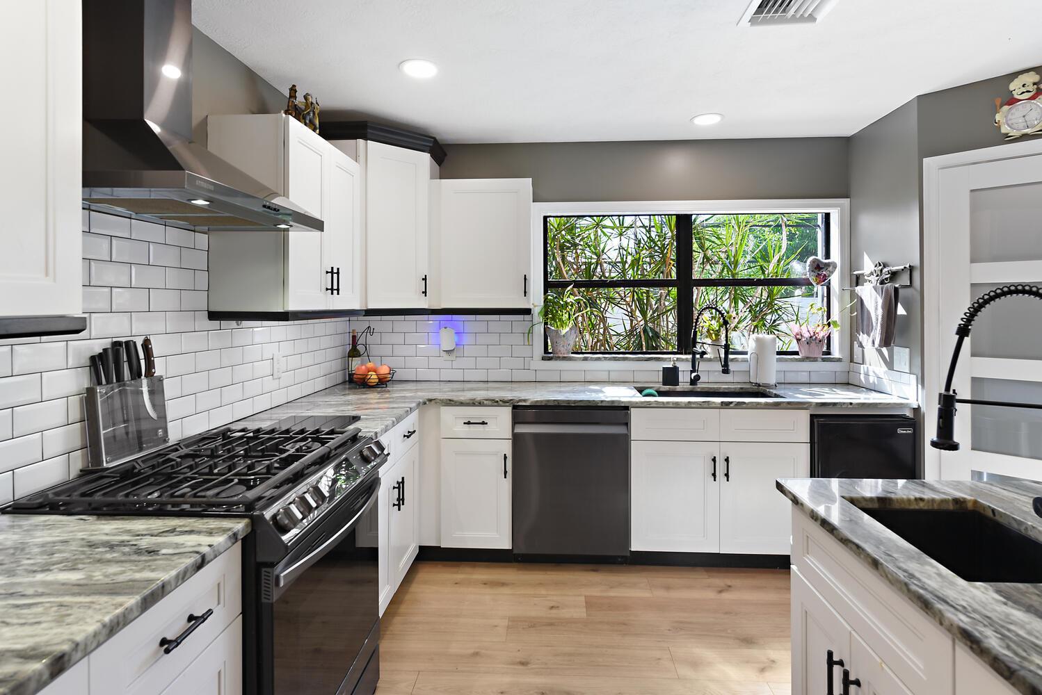 PORT ST LUCIE SECTION 10 - Residential