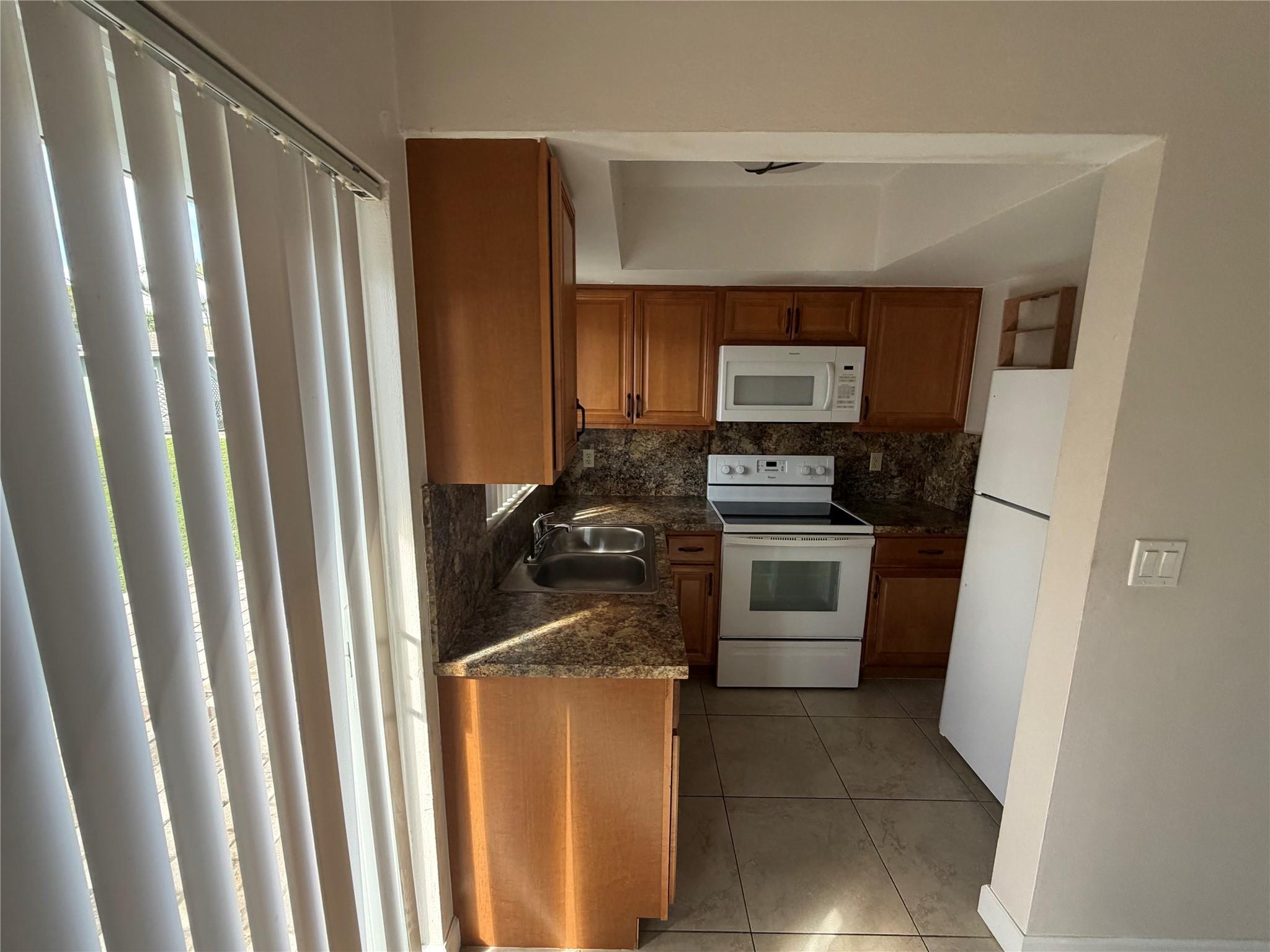 Venetian Isles 3rd Sec 47 - Residential Lease