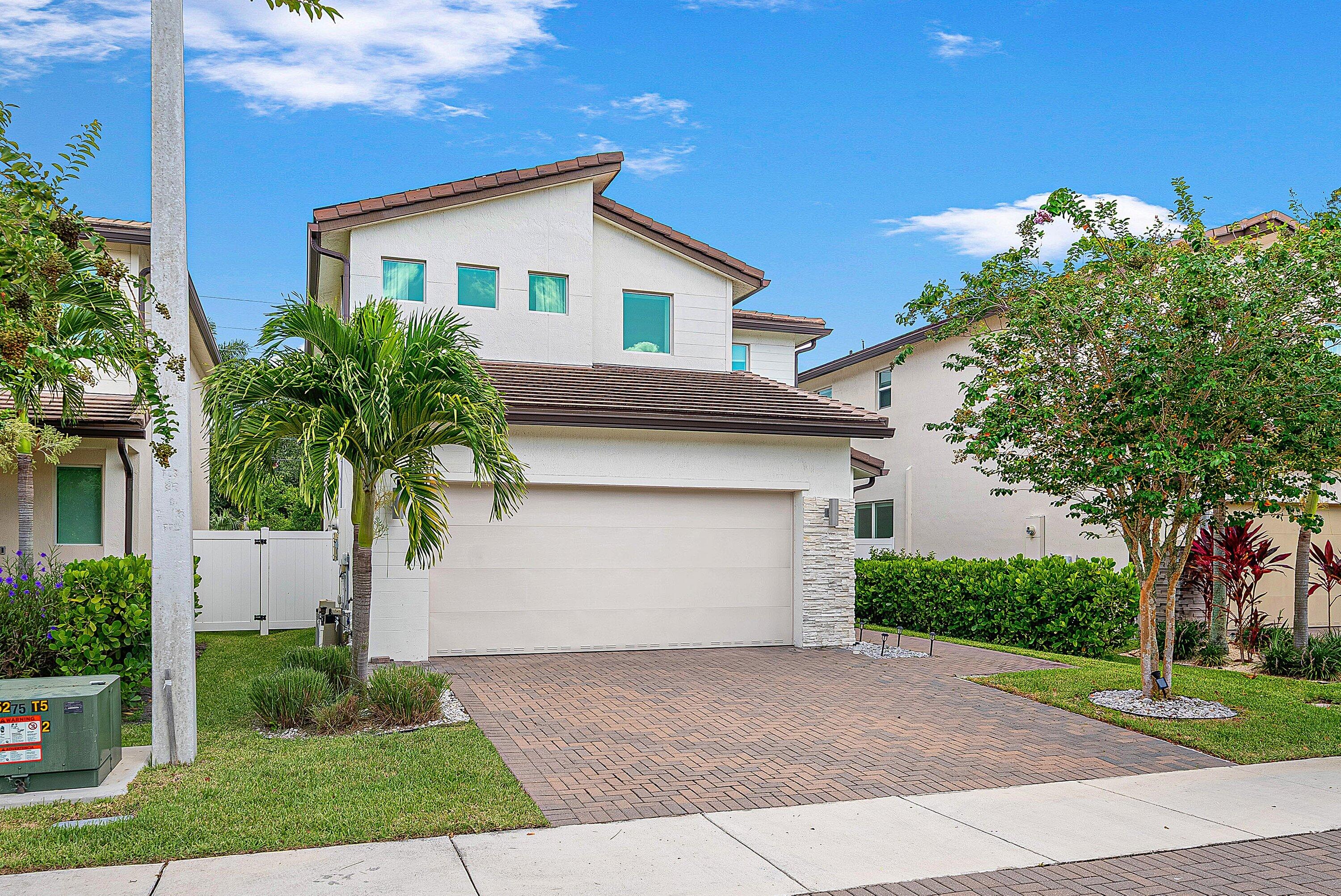 1600 Verawood Lane