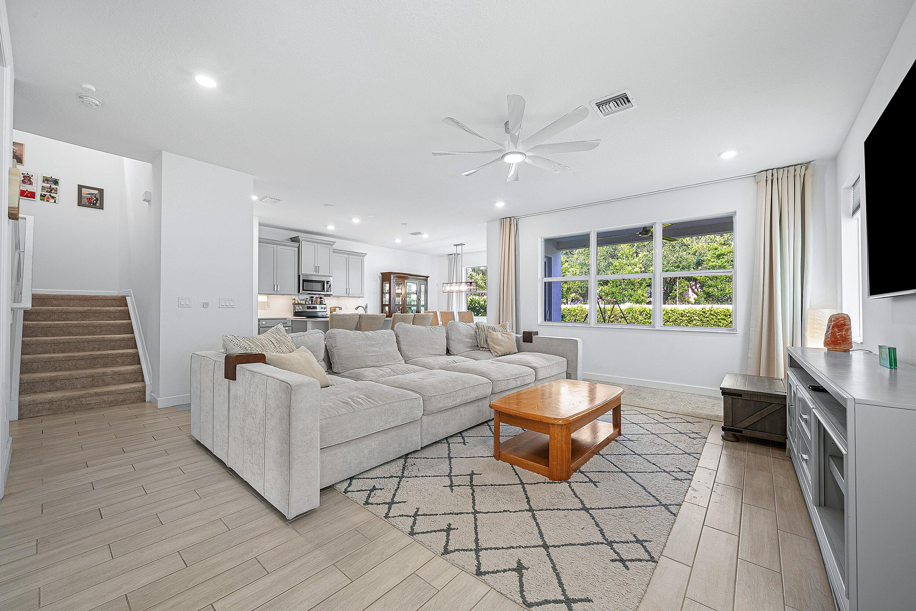 1600 Verawood Lane