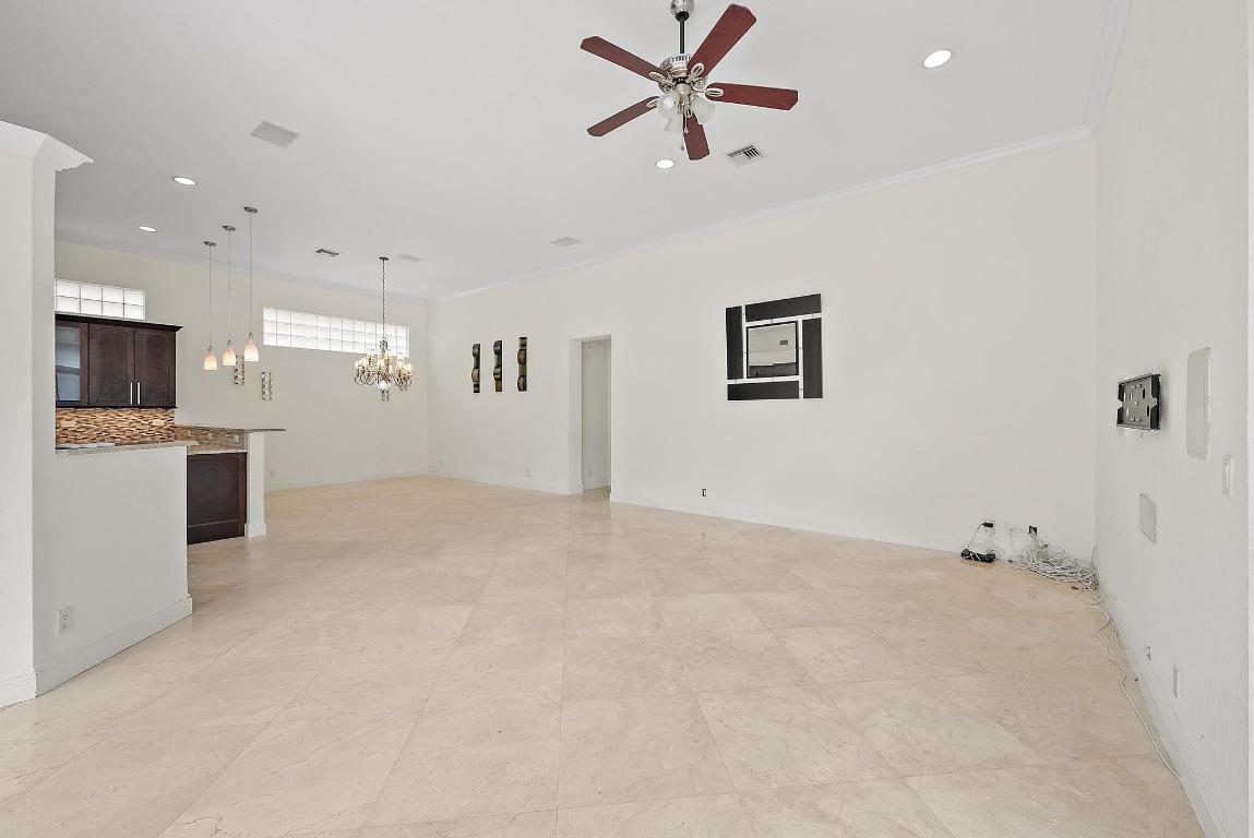 BANYANS - Residential