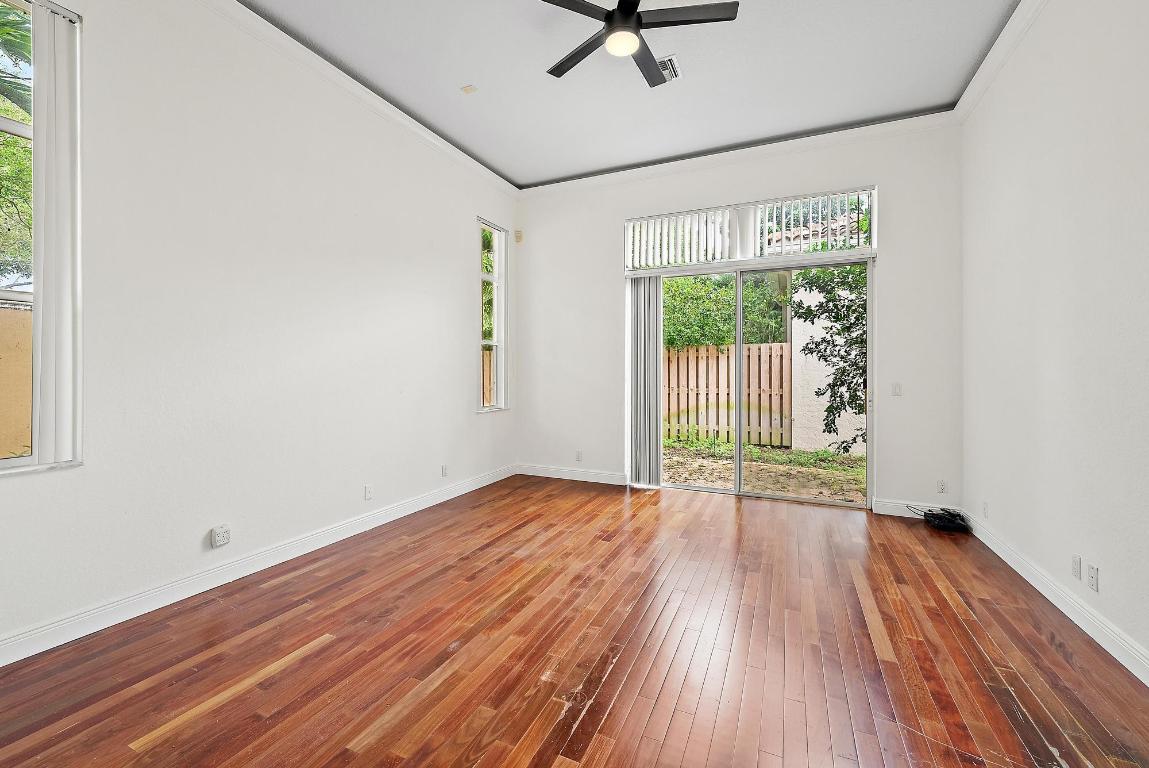 BANYANS - Residential