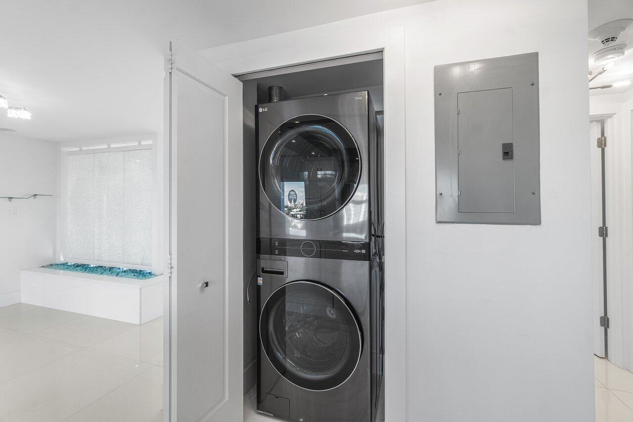 SEAGATE MANOR CONDO - Residential